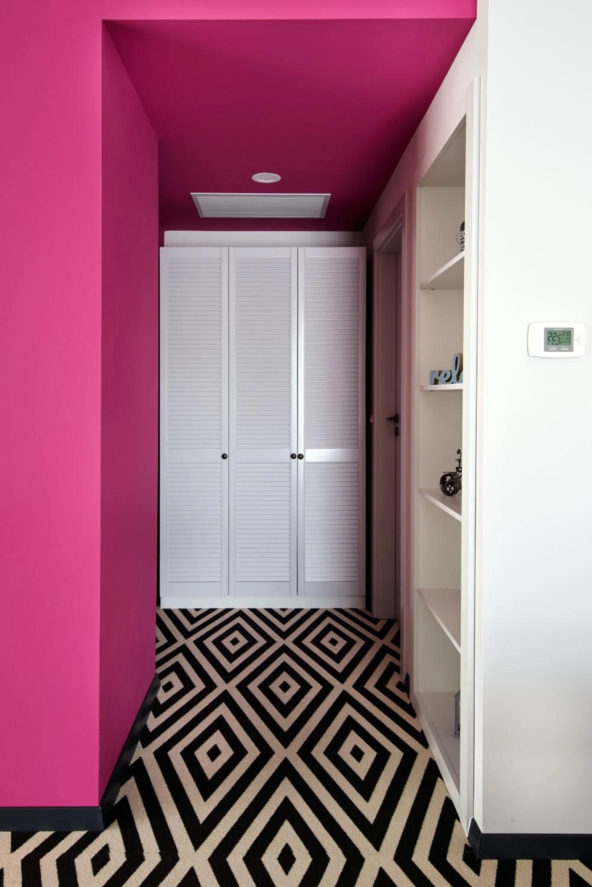 wardrobe in ibis Styles Arad