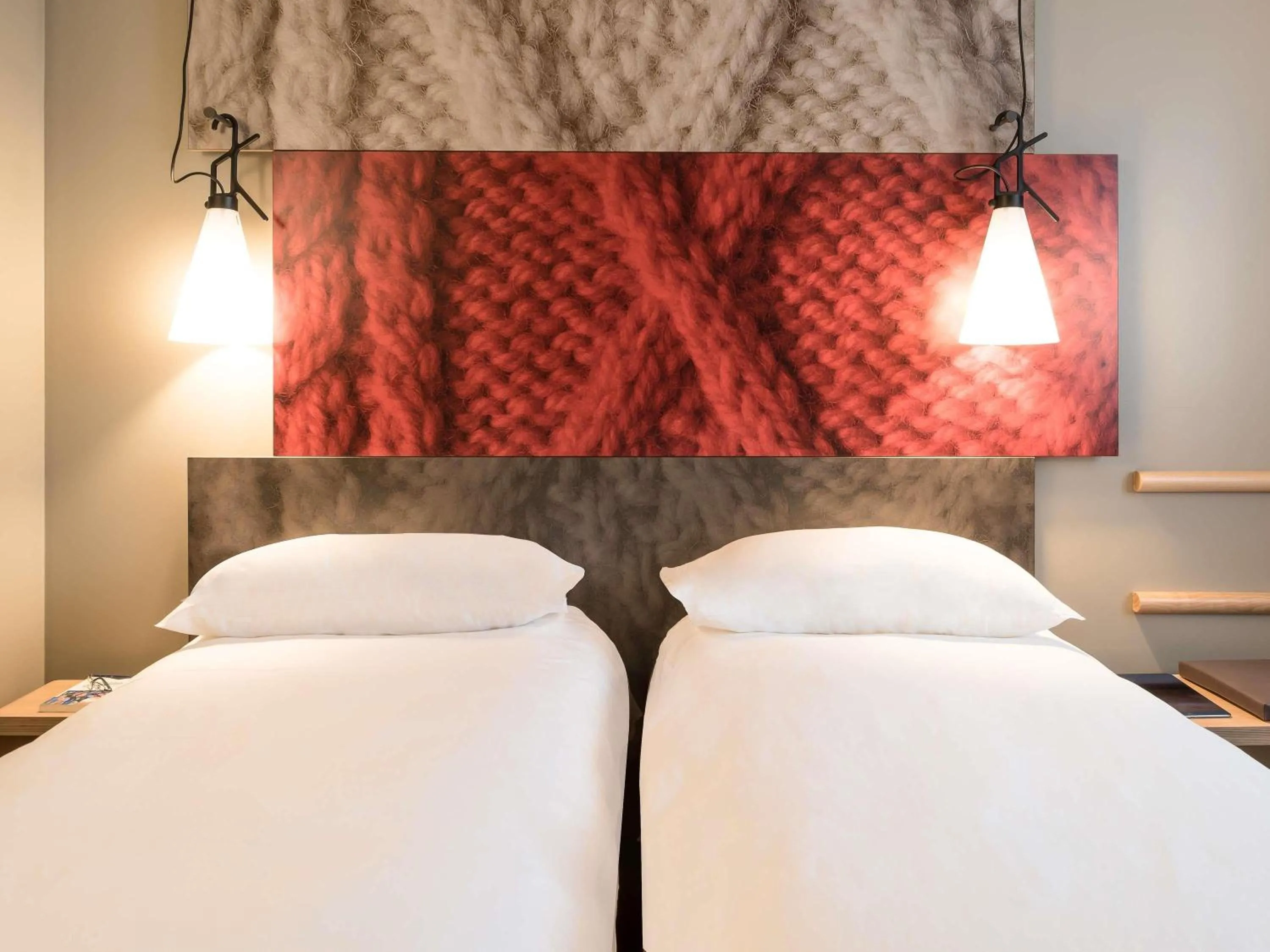 Bedroom, Bed in ibis Saint Germain en Laye Centre