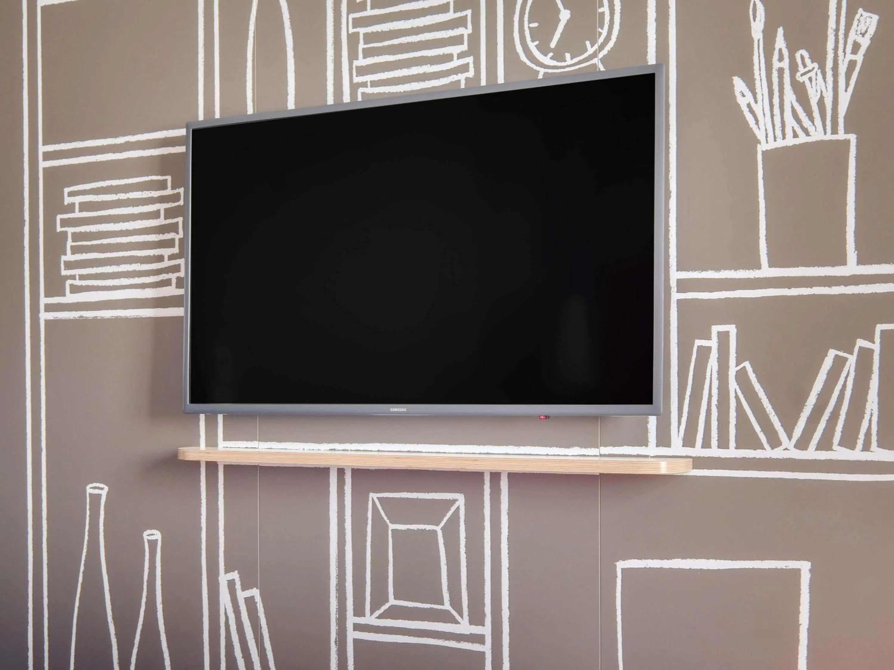 Bedroom in ibis Saint Germain en Laye Centre