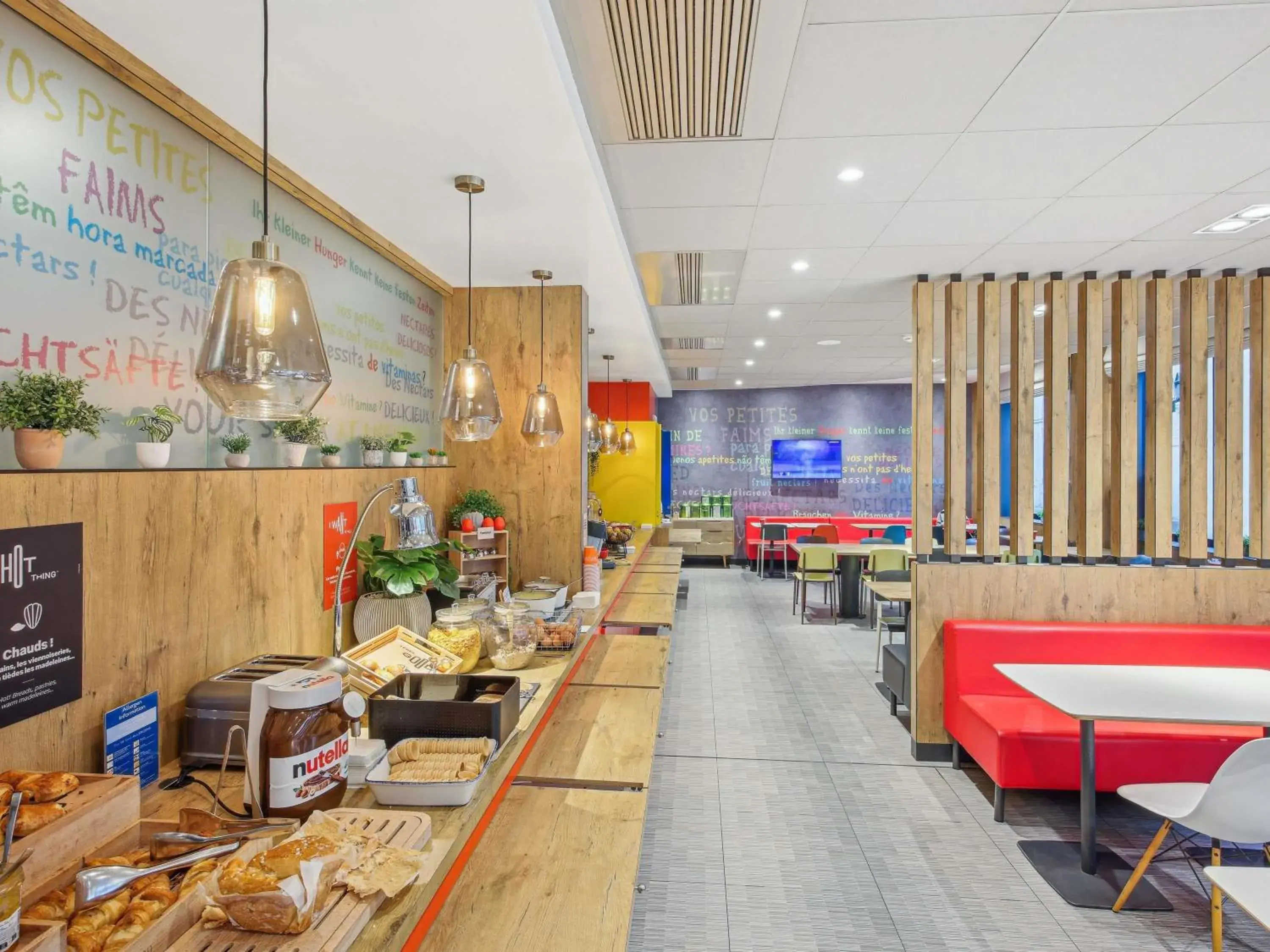 Breakfast in ibis Saint Germain en Laye Centre Breakfast in ibis Saint Germain en Laye Centre