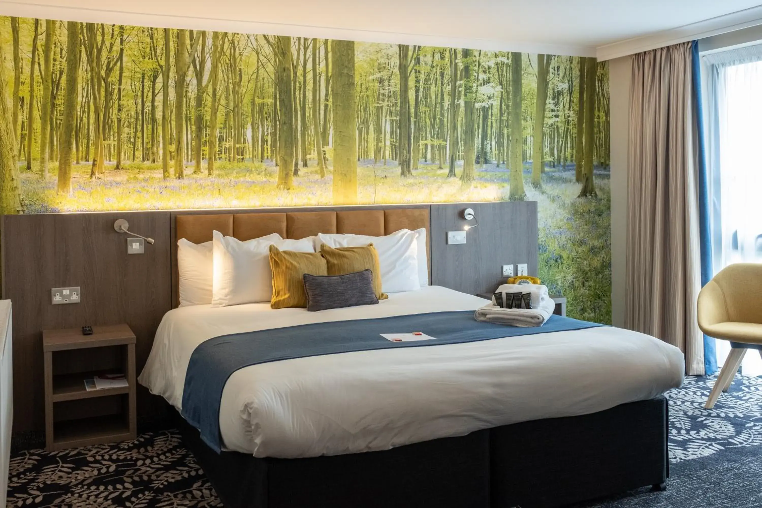 Suite in Burleigh Court Hotel and Leisure Suite in Burleigh Court Hotel and Leisure