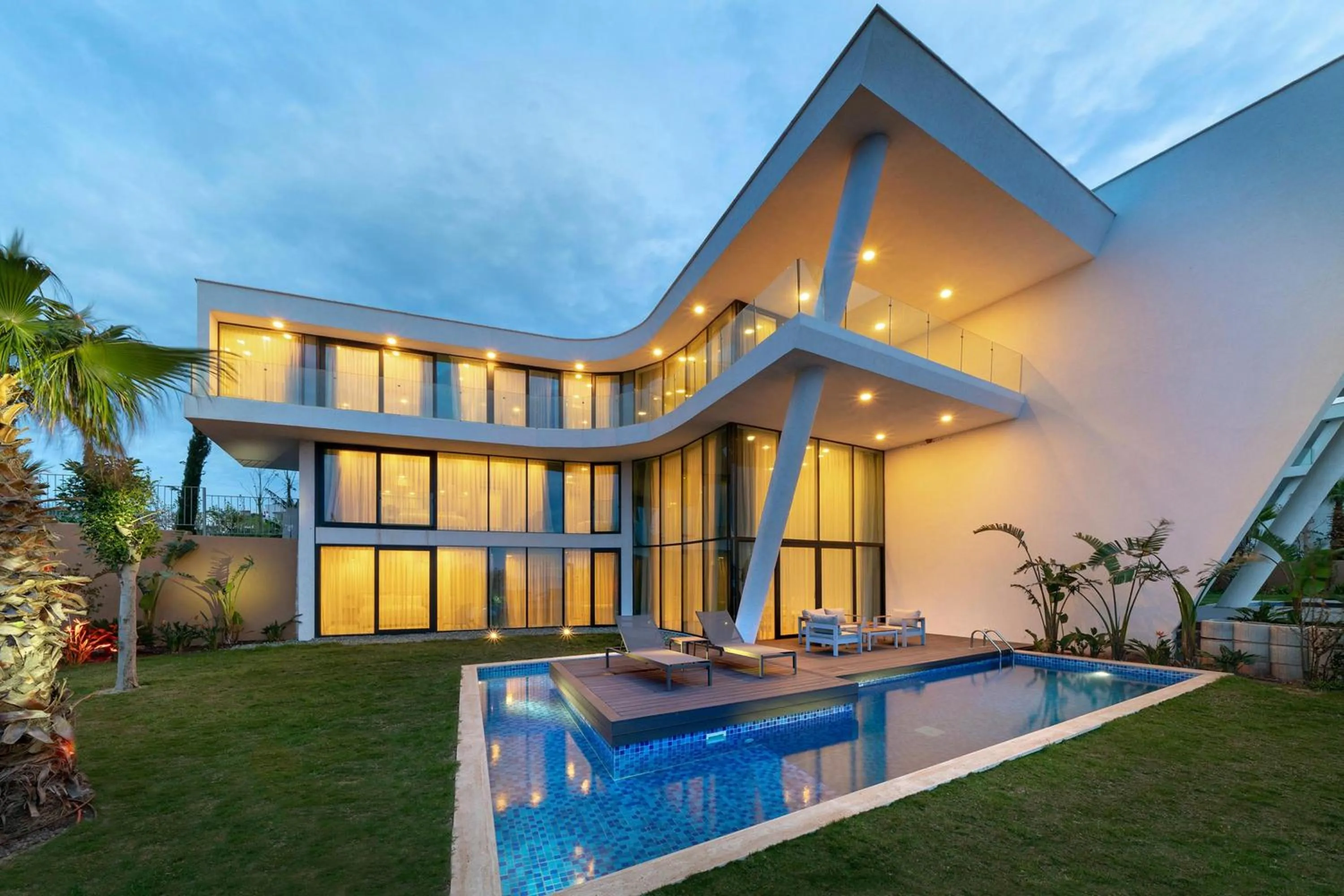 Swimming pool in Le Meridien Bodrum Beach Resort