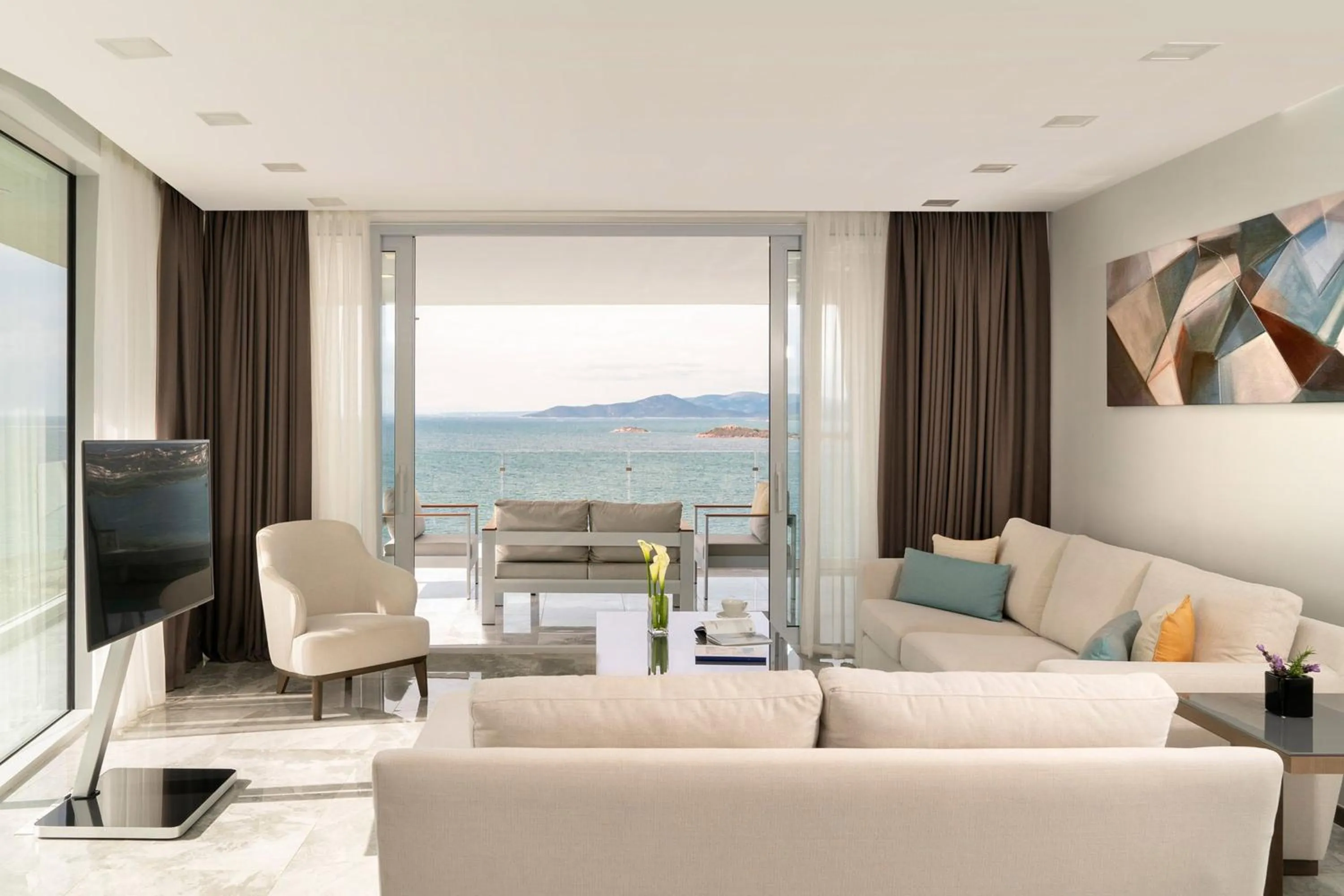 Living room in Le Meridien Bodrum Beach Resort