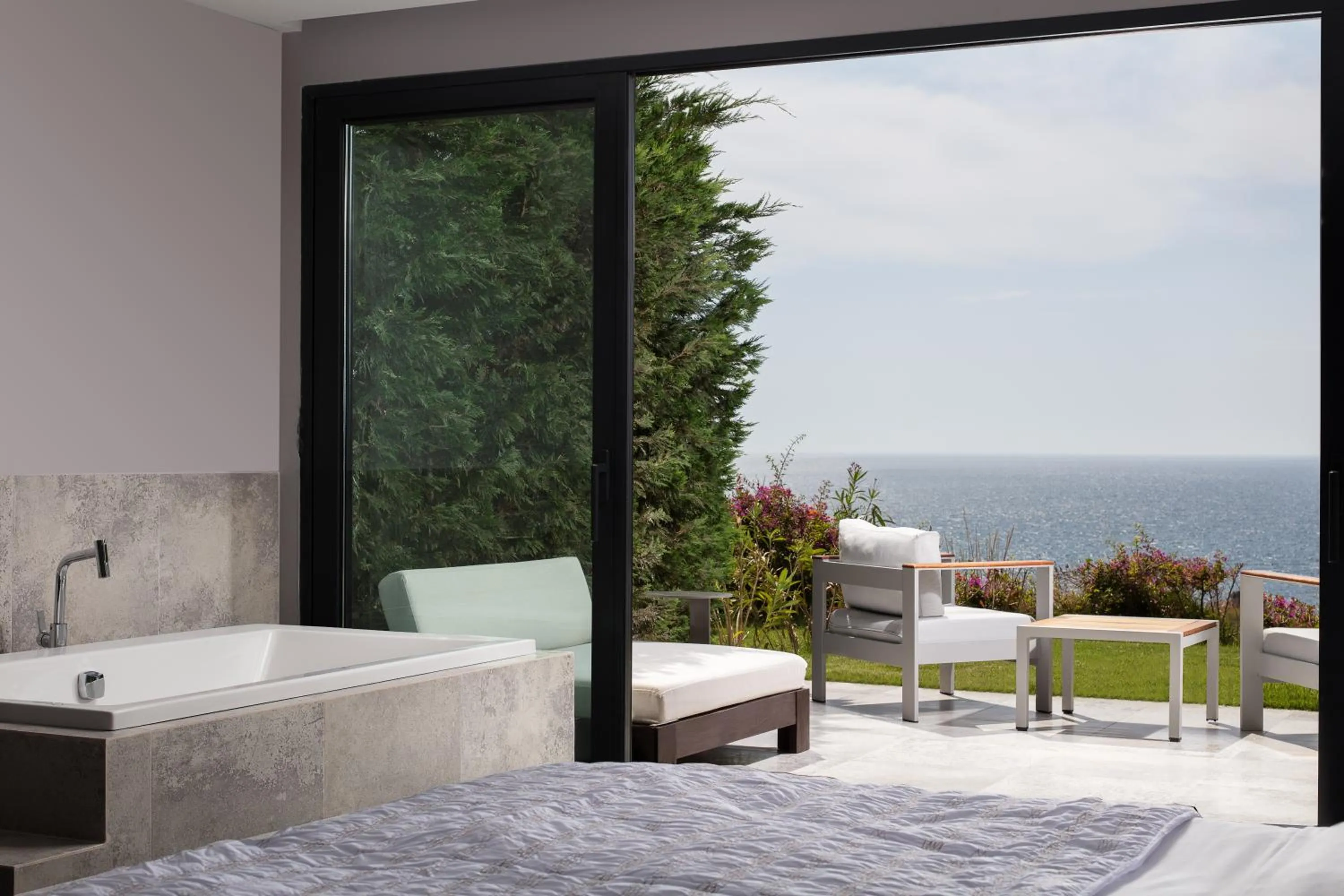 Balcony/Terrace, Bed in Le Meridien Bodrum Beach Resort