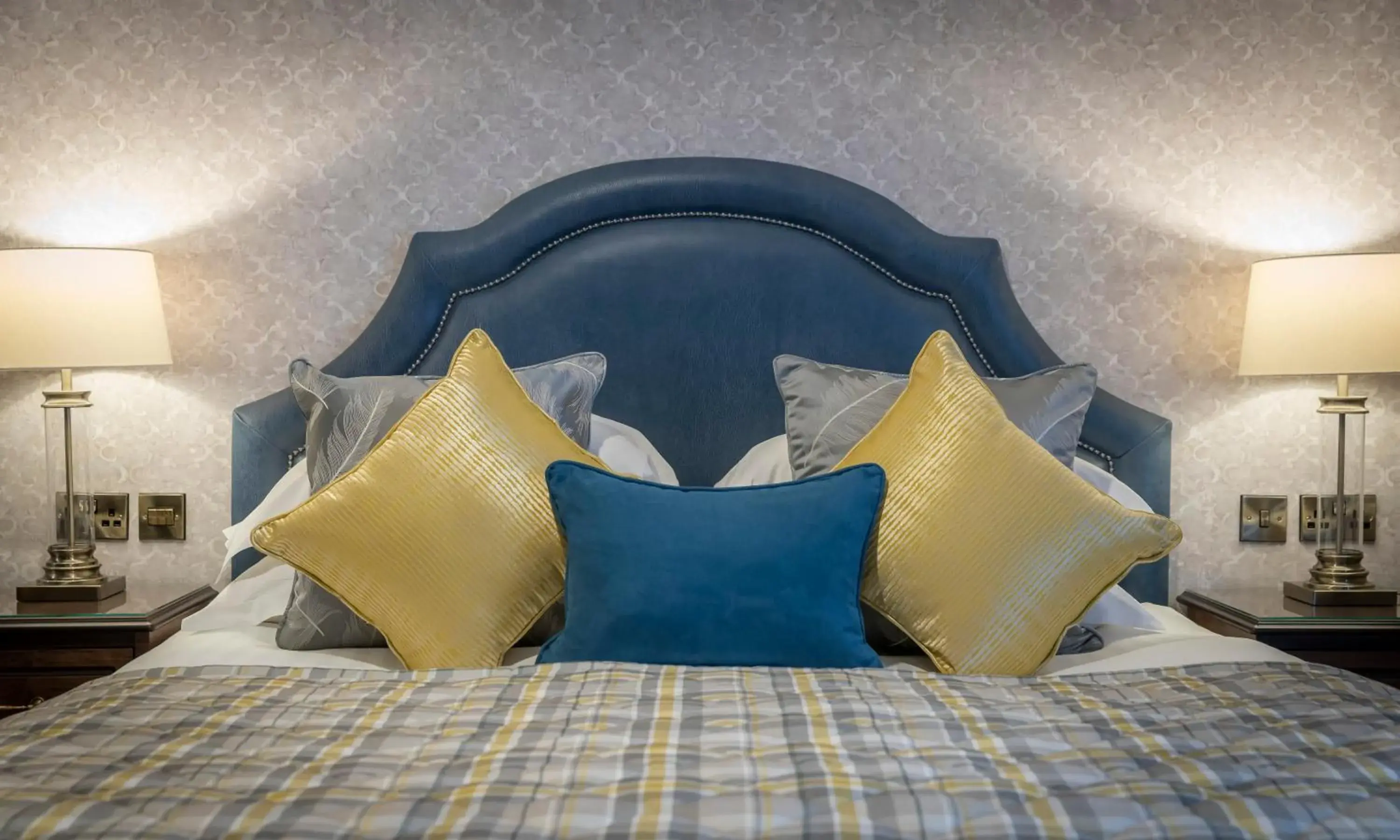 Deluxe Suite - single occupancy in Temple Gate Hotel Deluxe Suite - single occupancy in Temple Gate Hotel