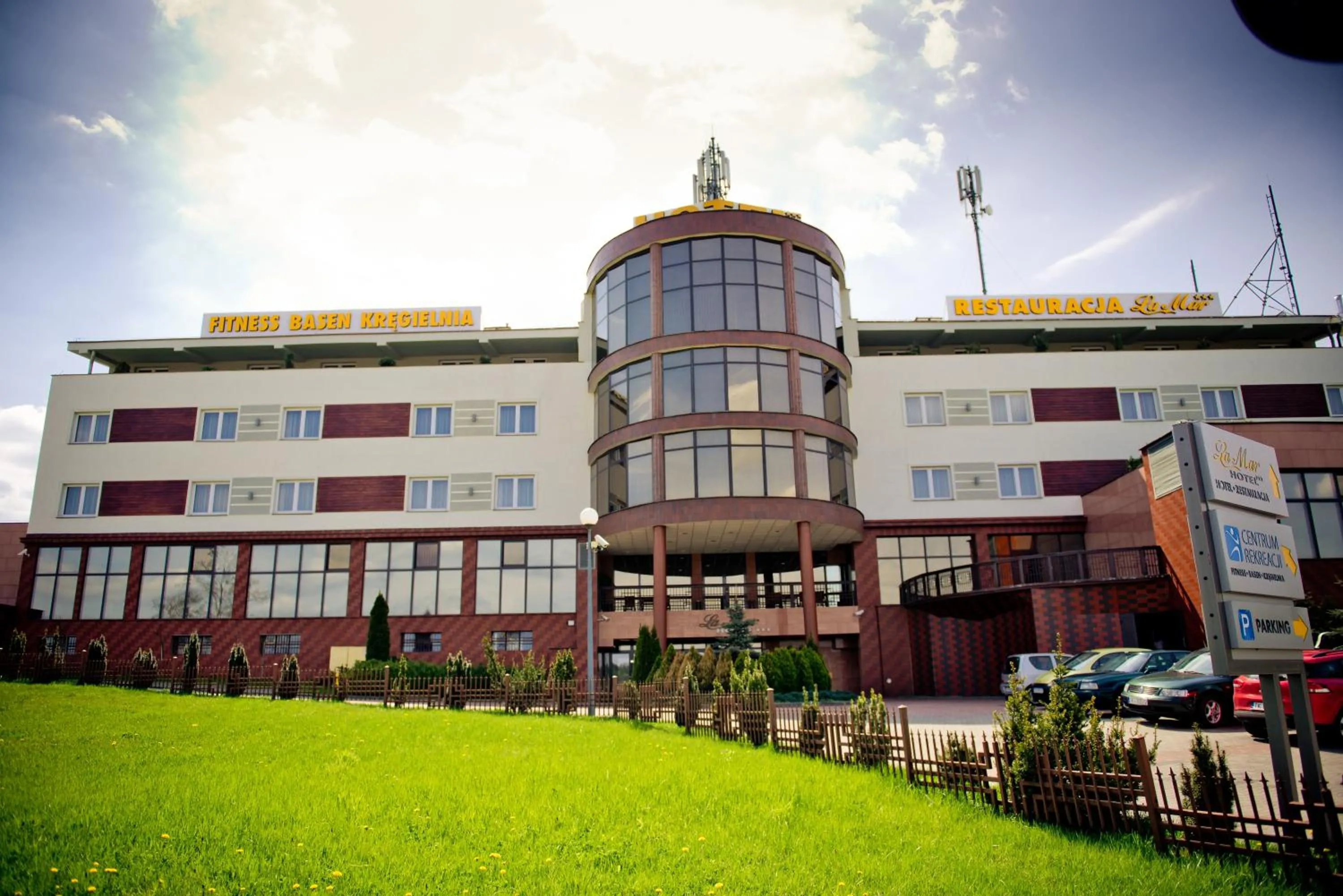 Property building in Hotel La Mar