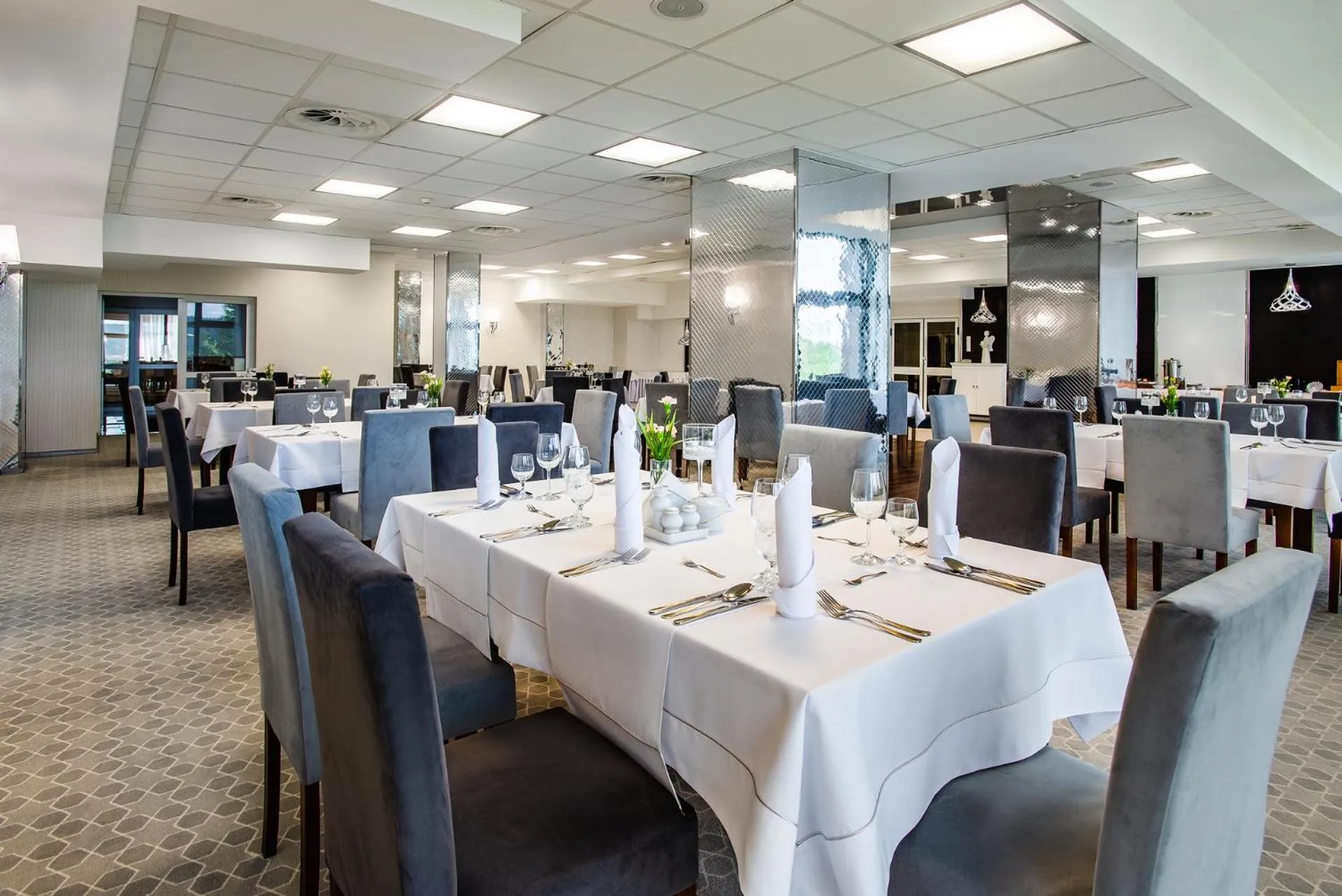 Restaurant/places to eat in Hotel La Mar