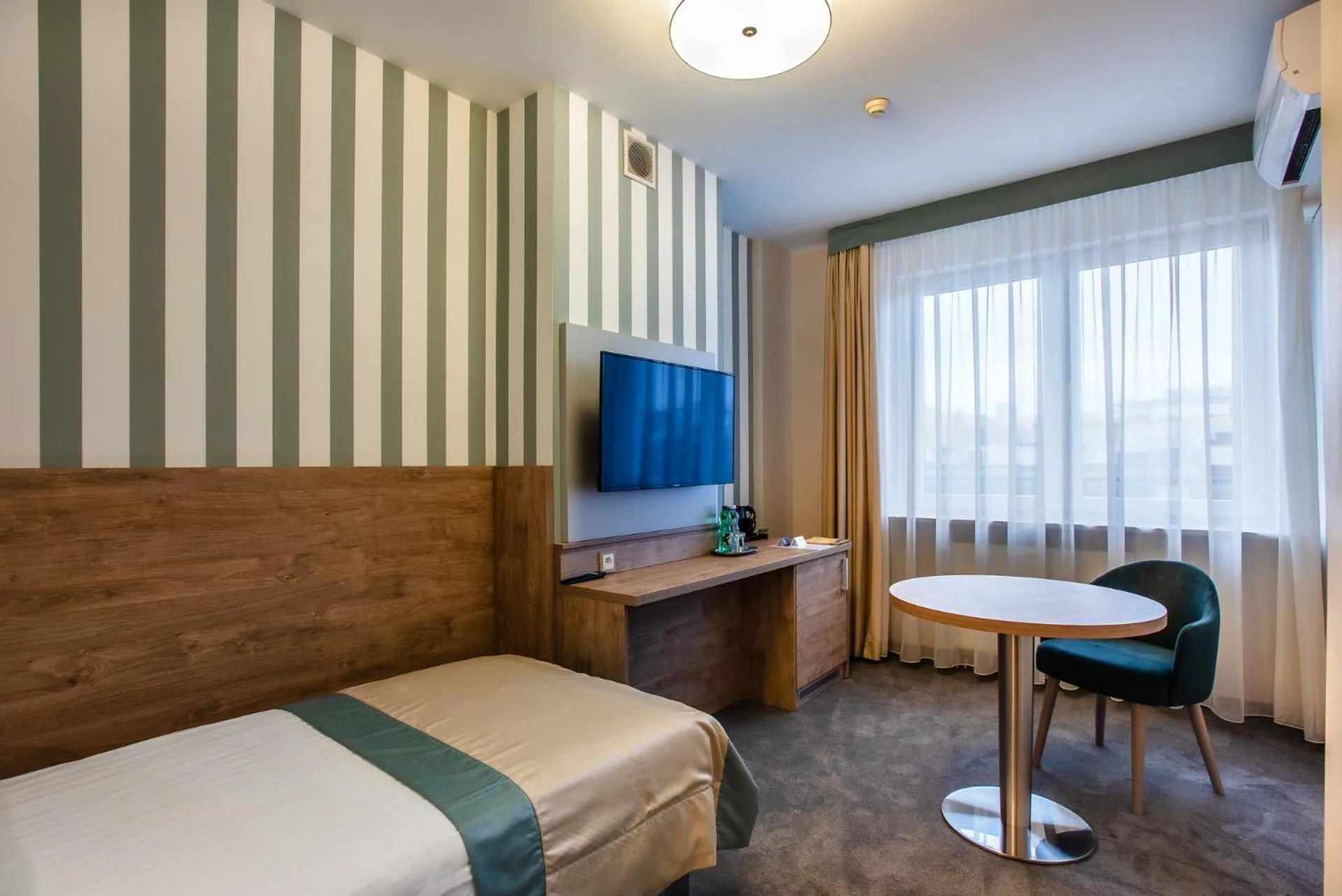 Photo of the whole room, Bed in Hotel La Mar