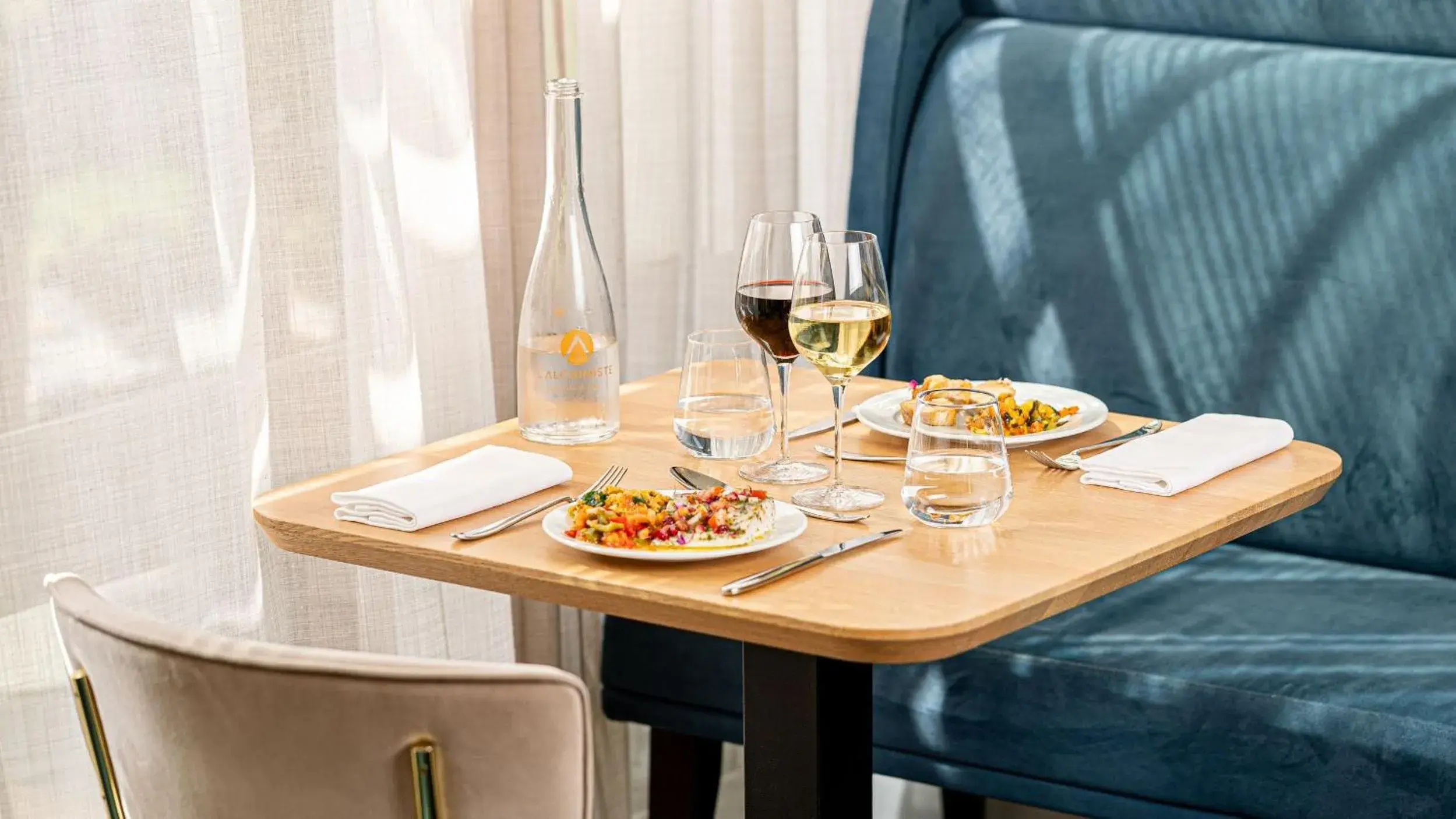 Restaurant/places to eat in Golden Tulip Aix les Bains - Hotel & Spa Restaurant/places to eat in Golden Tulip Aix les Bains - Hotel & Spa