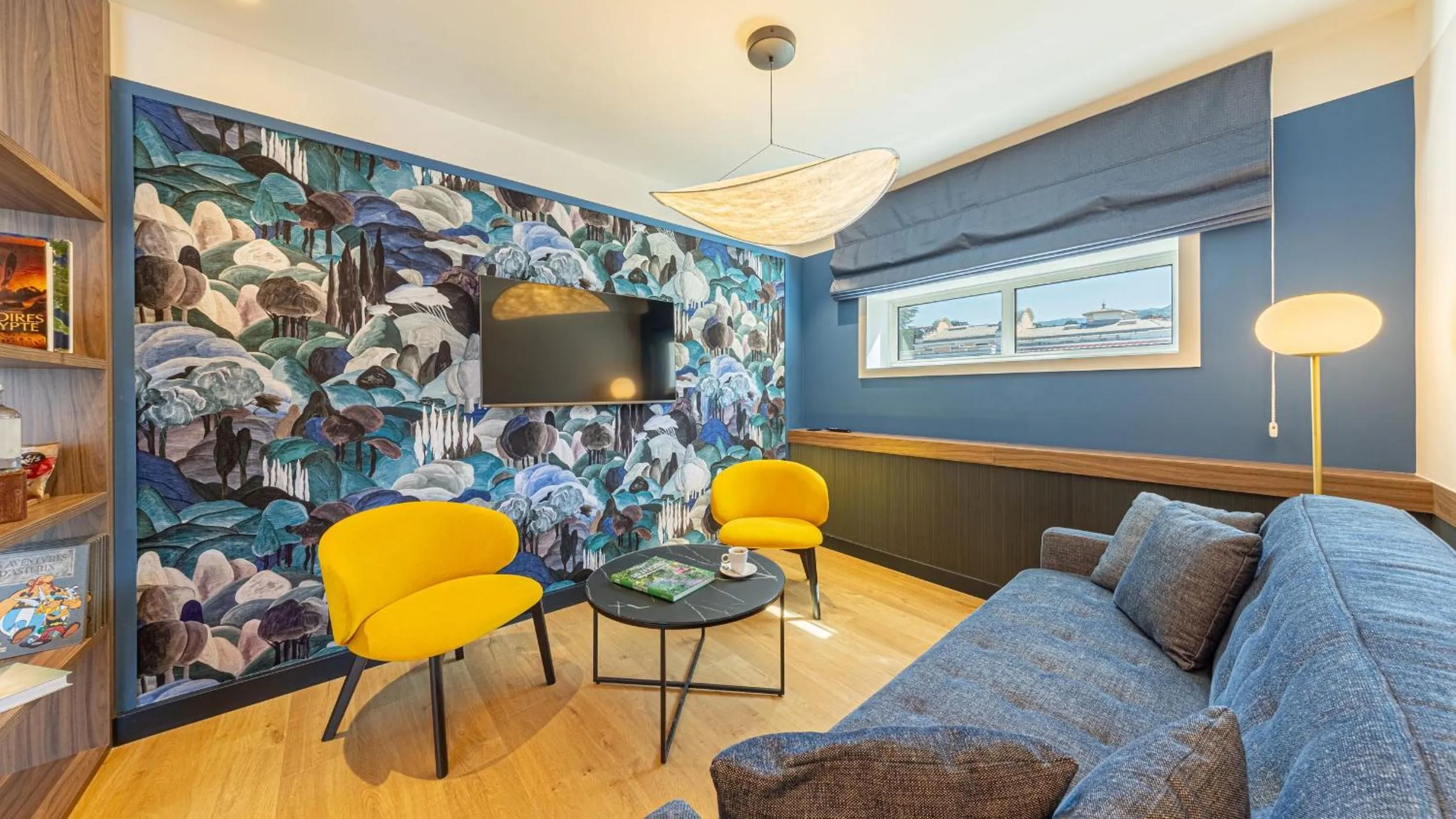 TV and multimedia in Golden Tulip Aix les Bains - Hotel & Spa