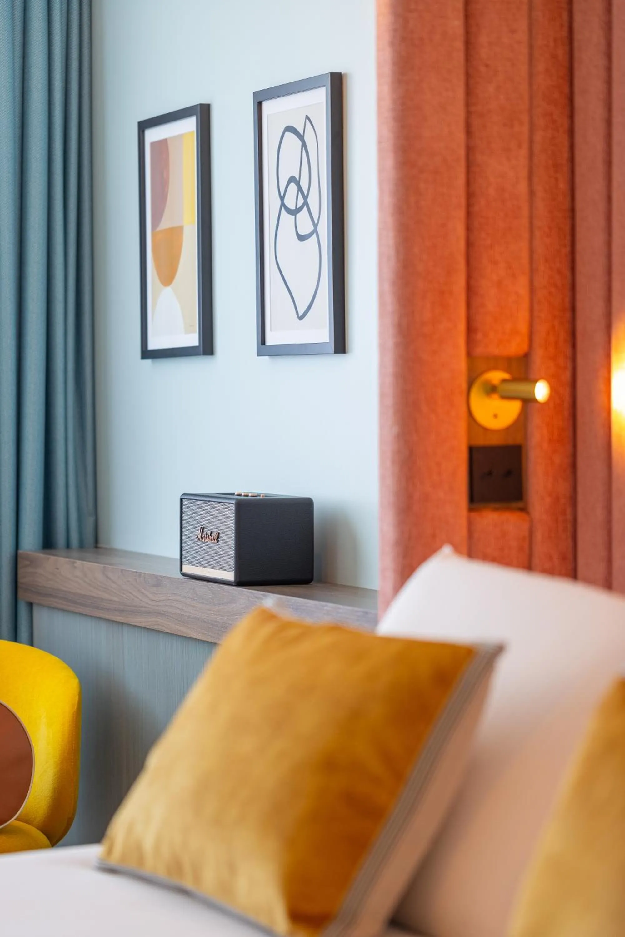 Bedroom, Bed in Golden Tulip Aix les Bains - Hotel & Spa