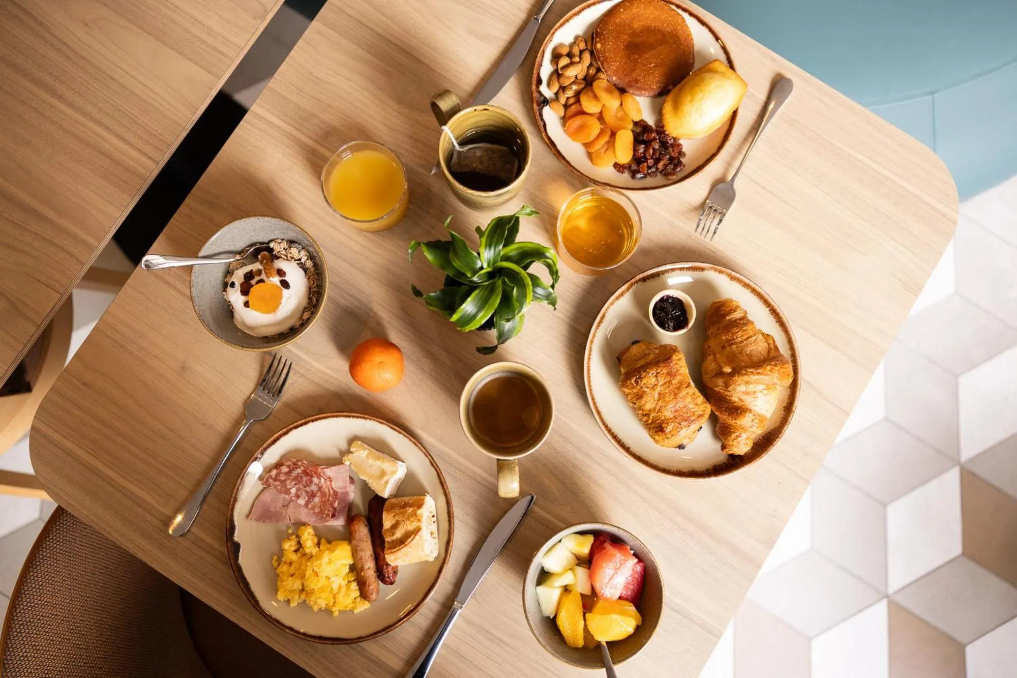 Food and drinks in Citadines Les Halles Paris