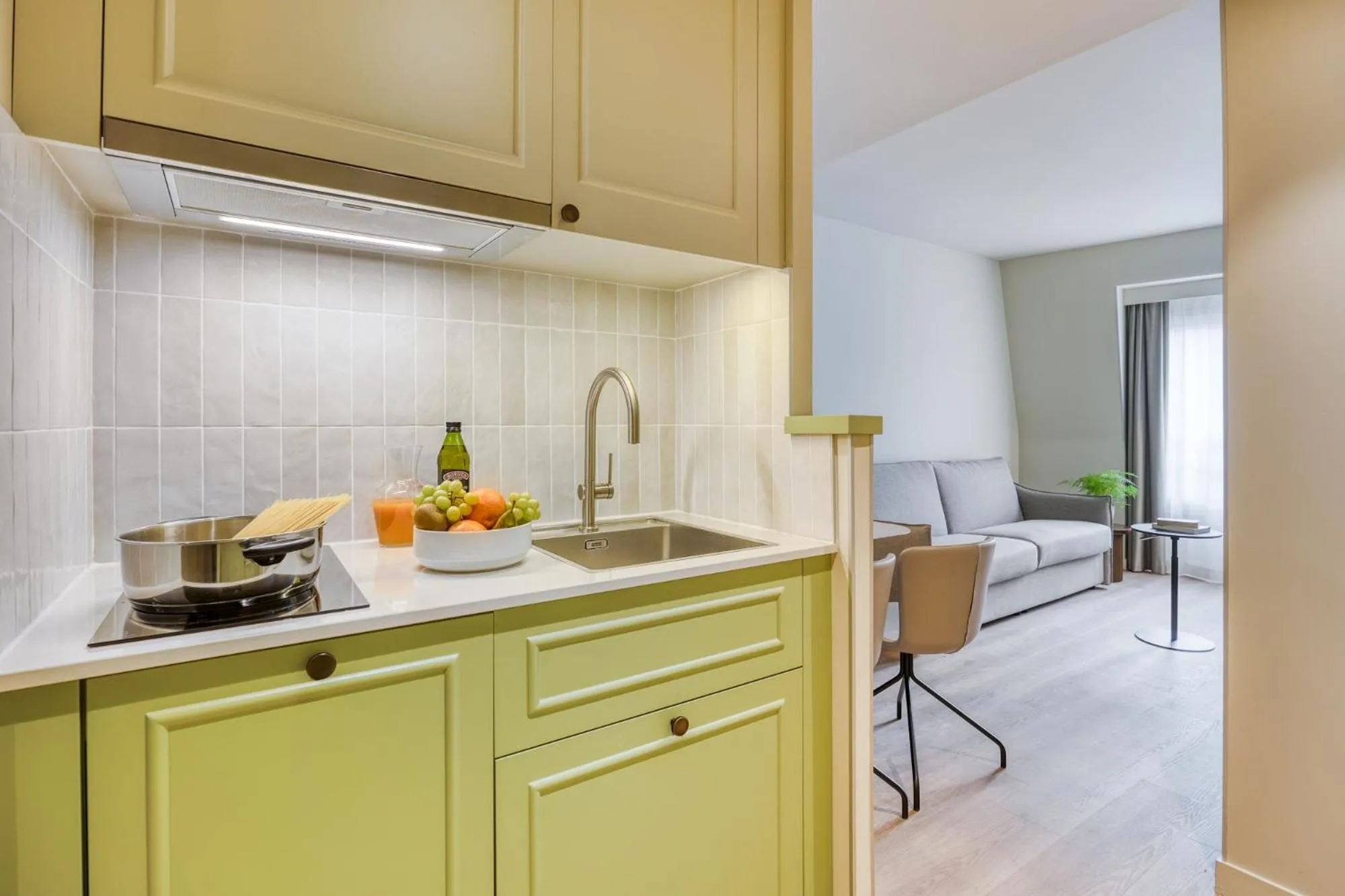 Kitchen or kitchenette in Citadines Les Halles Paris