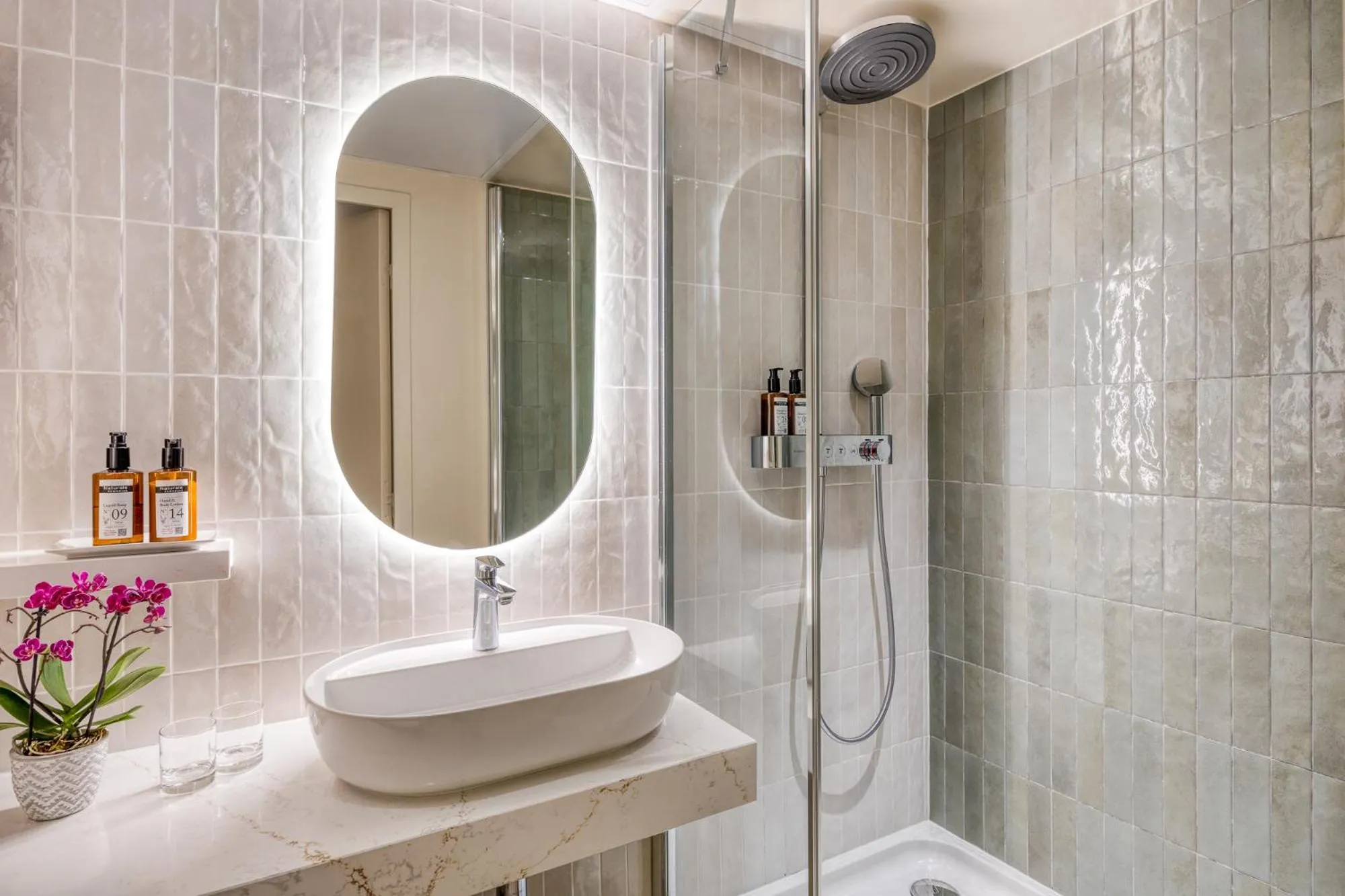 Bathroom in Citadines Les Halles Paris