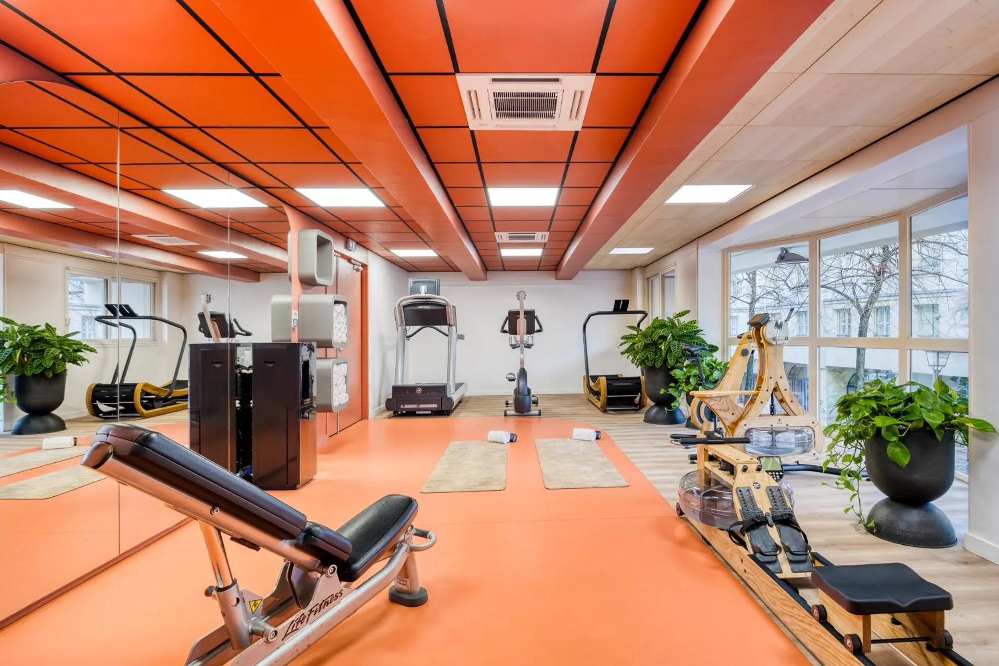Fitness centre/facilities in Citadines Les Halles Paris