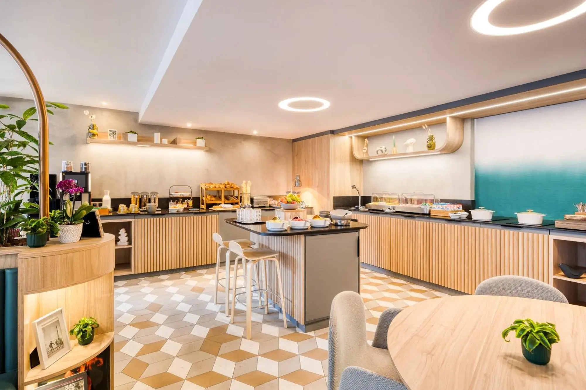 Food and drinks in Citadines Les Halles Paris Food and drinks in Citadines Les Halles Paris