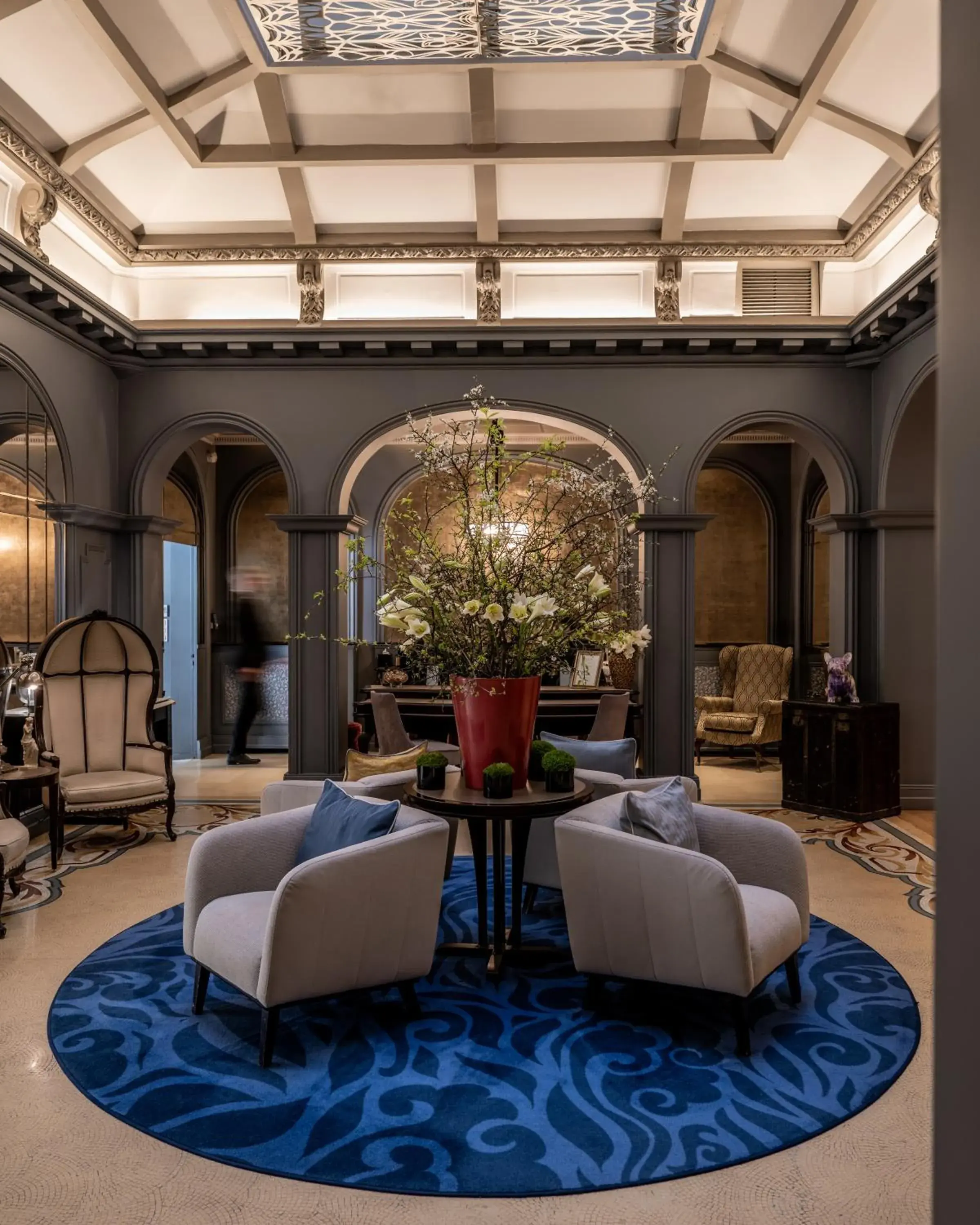 Lobby or reception in La Clef Louvre Paris by The Crest Collection Lobby or reception in La Clef Louvre Paris by The Crest Collection