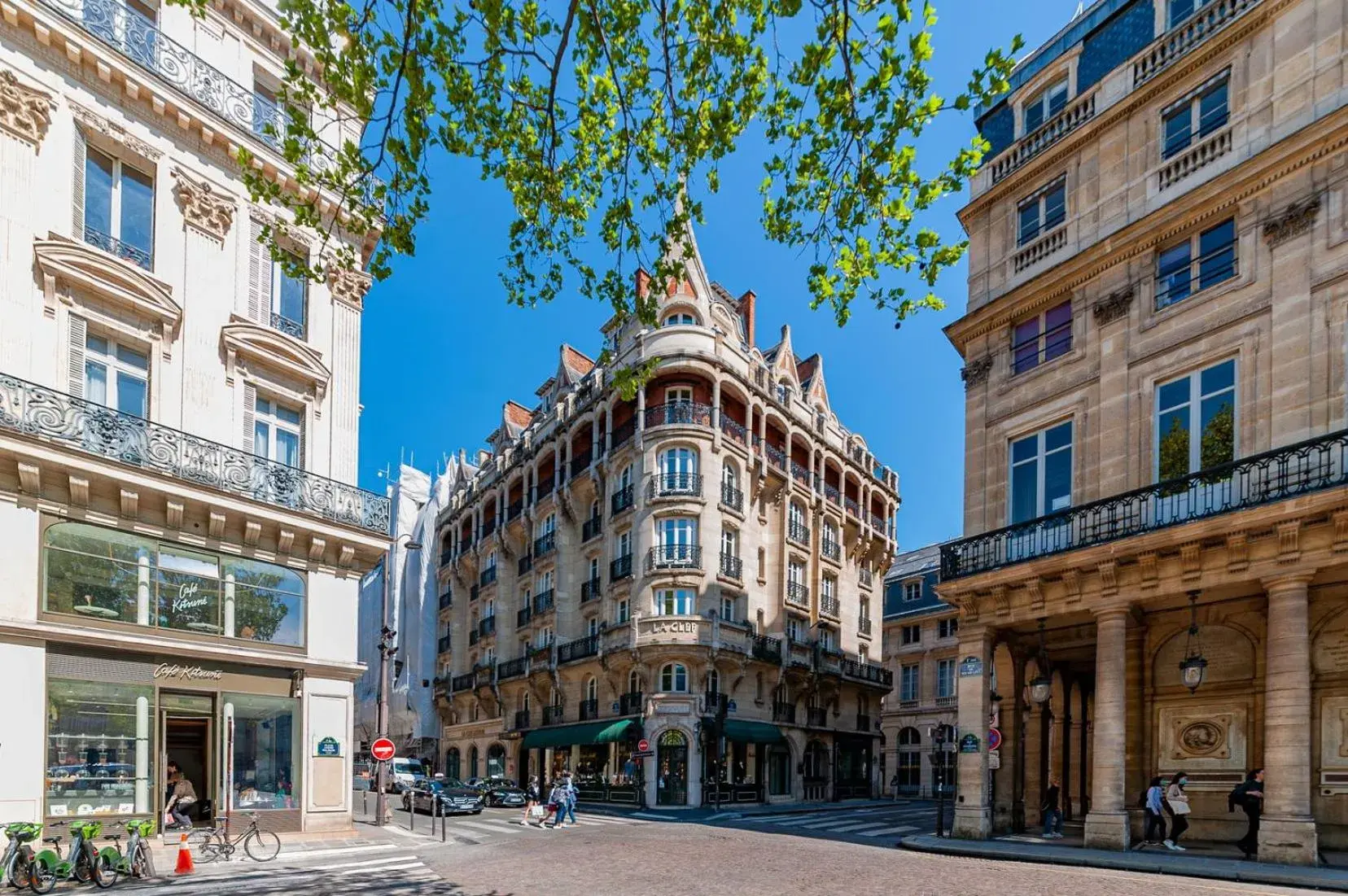 Property building in La Clef Louvre Paris by The Crest Collection Property building in La Clef Louvre Paris by The Crest Collection