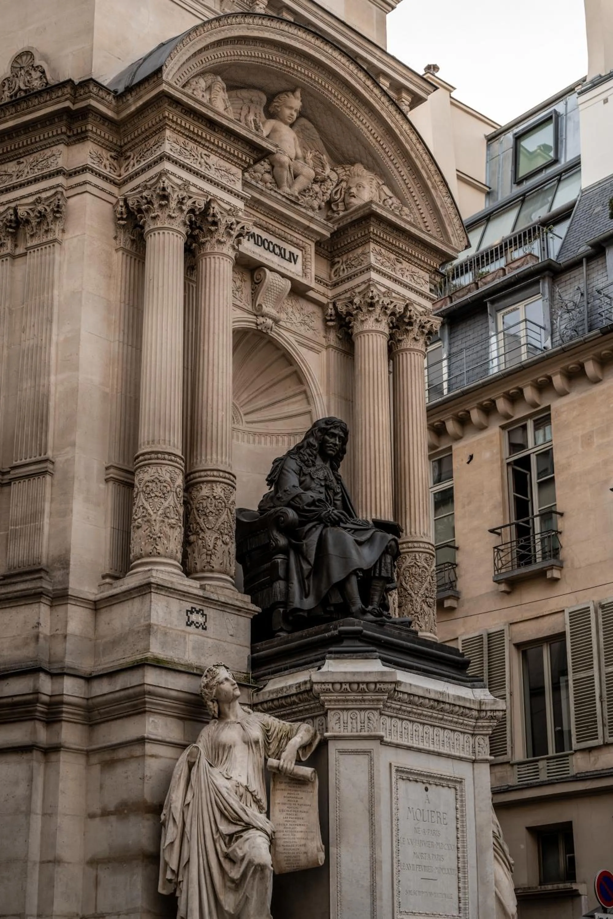 Area and facilities in La Clef Louvre Paris by The Crest Collection