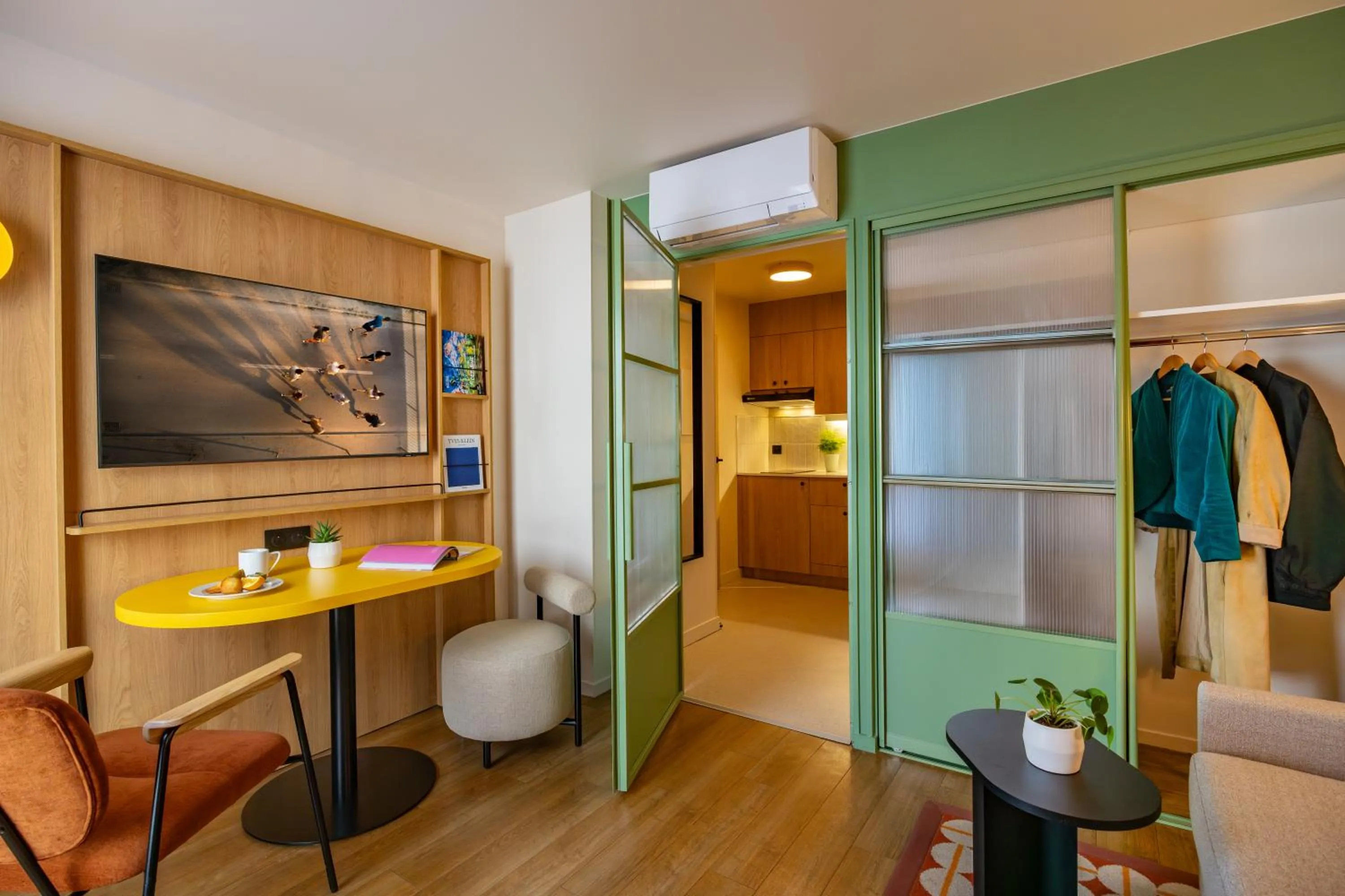 TV and multimedia in Citadines République Paris