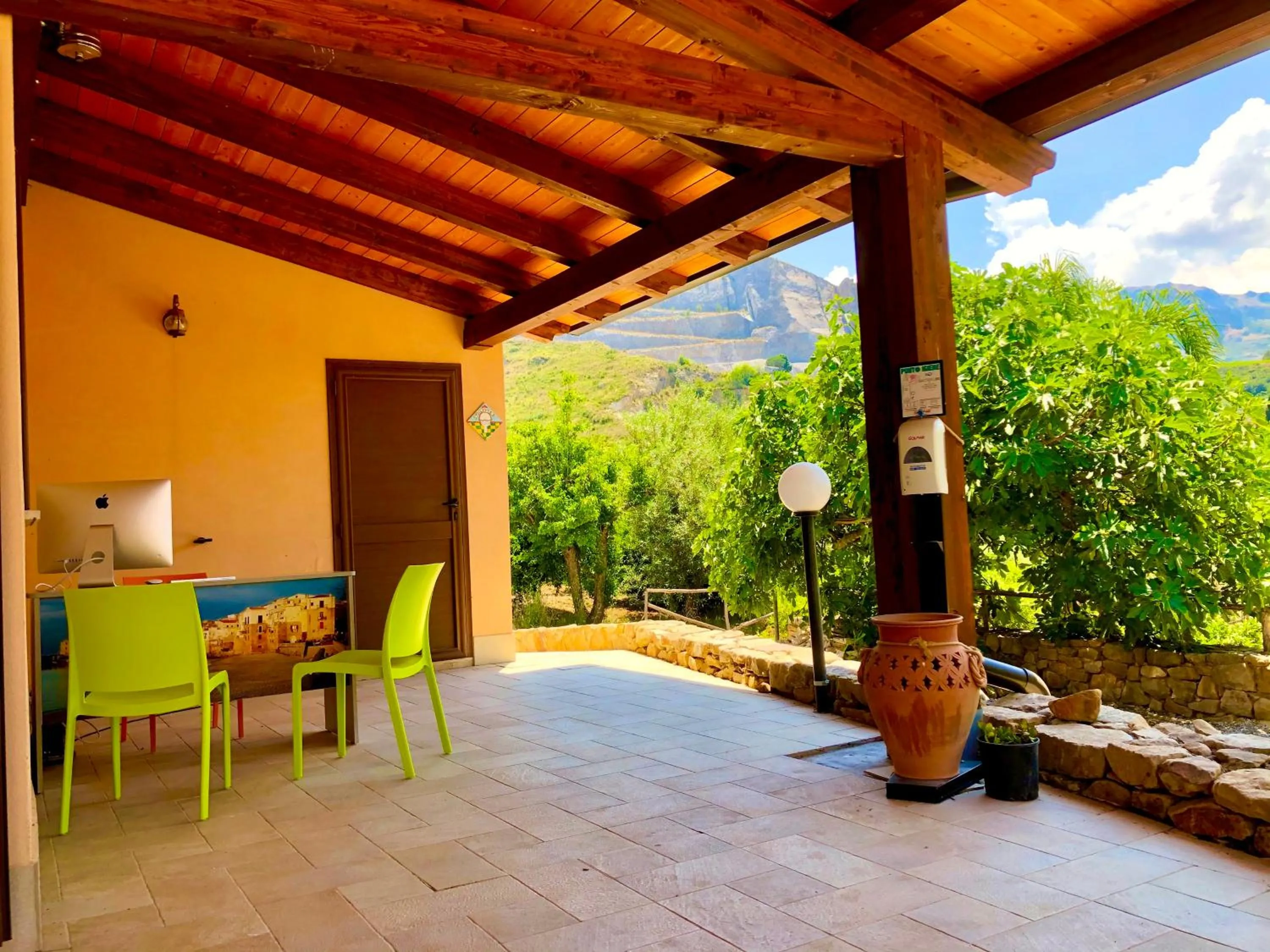 Lobby or reception in Cuore Della Valle