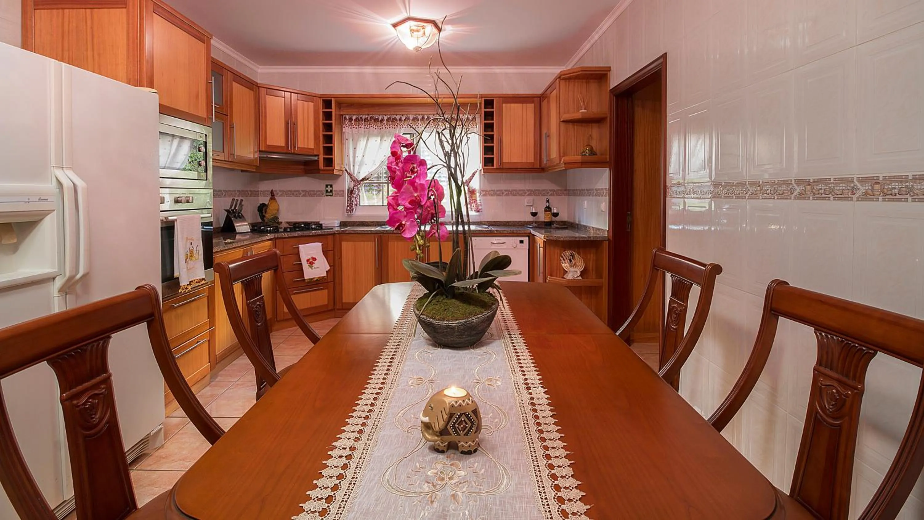 Kitchen or kitchenette in Paradise House Calheta