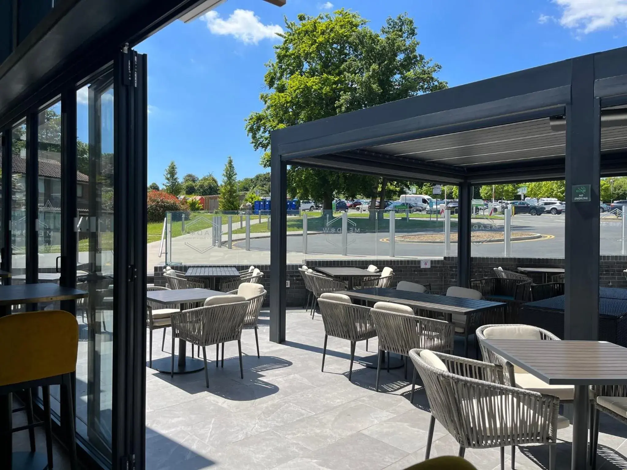 Restaurant/places to eat in Holiday Inn London Gatwick - Worth by IHG Restaurant/places to eat in Holiday Inn London Gatwick - Worth by IHG