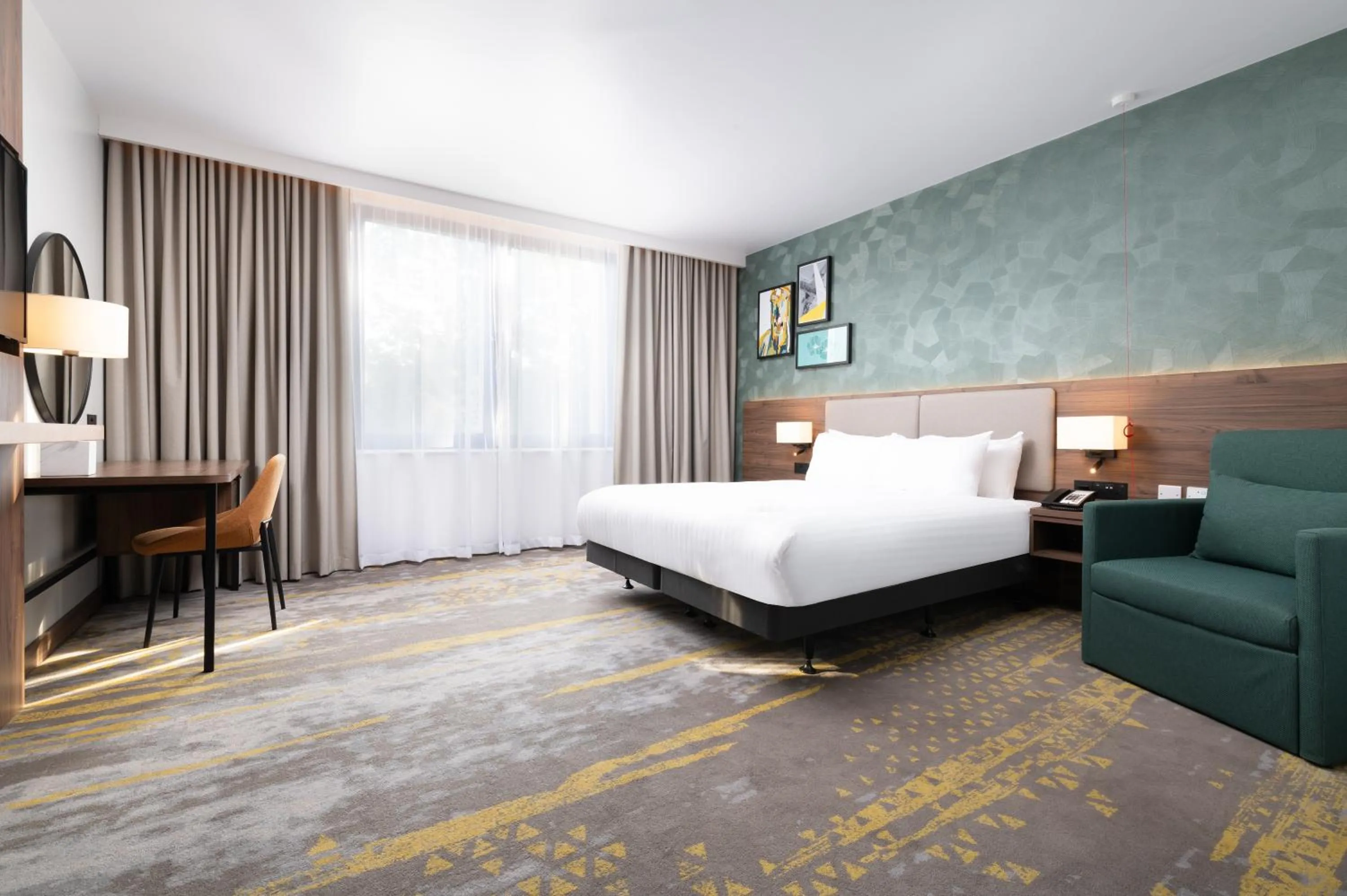 Bedroom, Bed in Holiday Inn London Gatwick - Worth by IHG