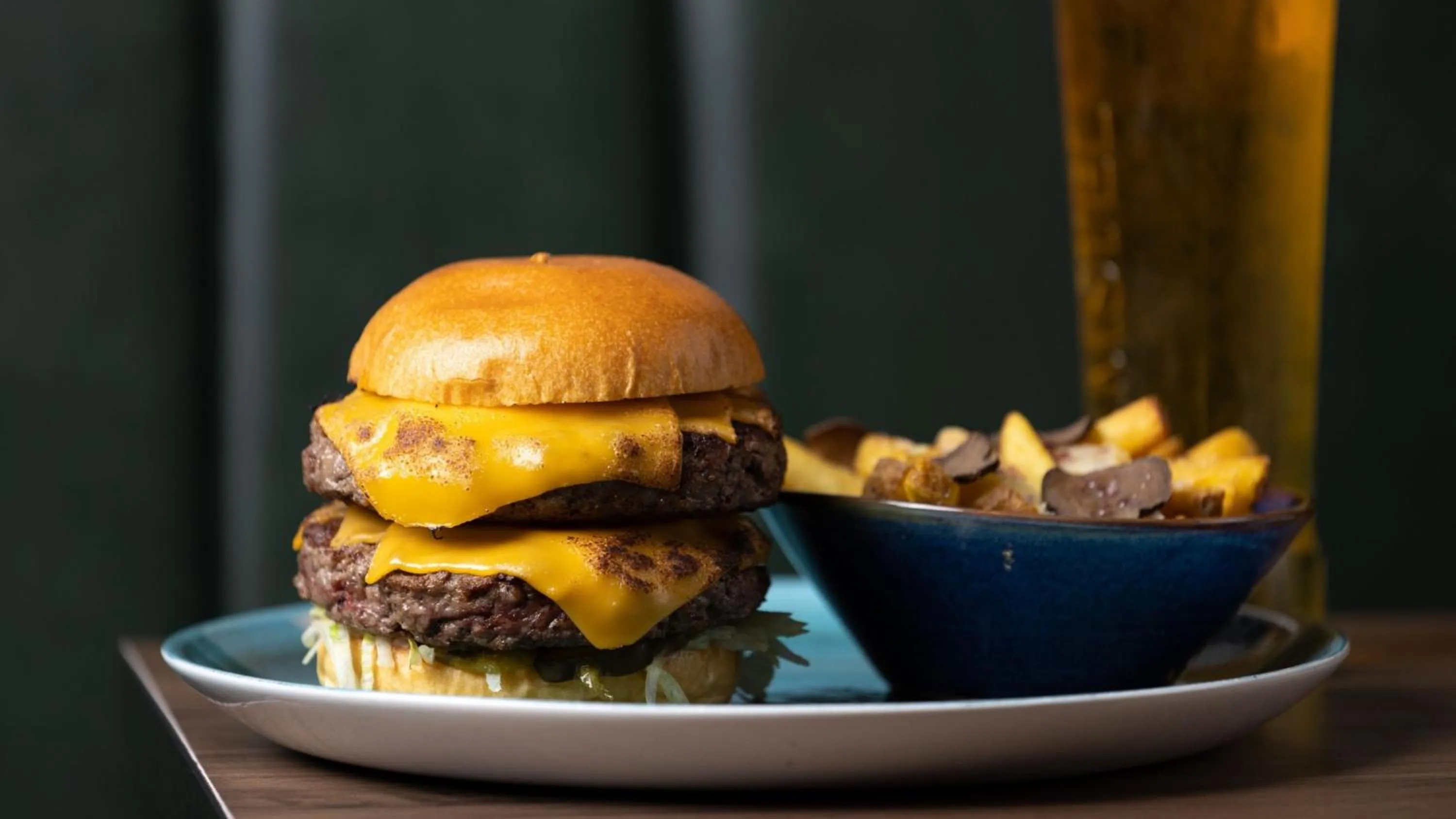 Restaurant/places to eat in Holiday Inn London Gatwick - Worth by IHG