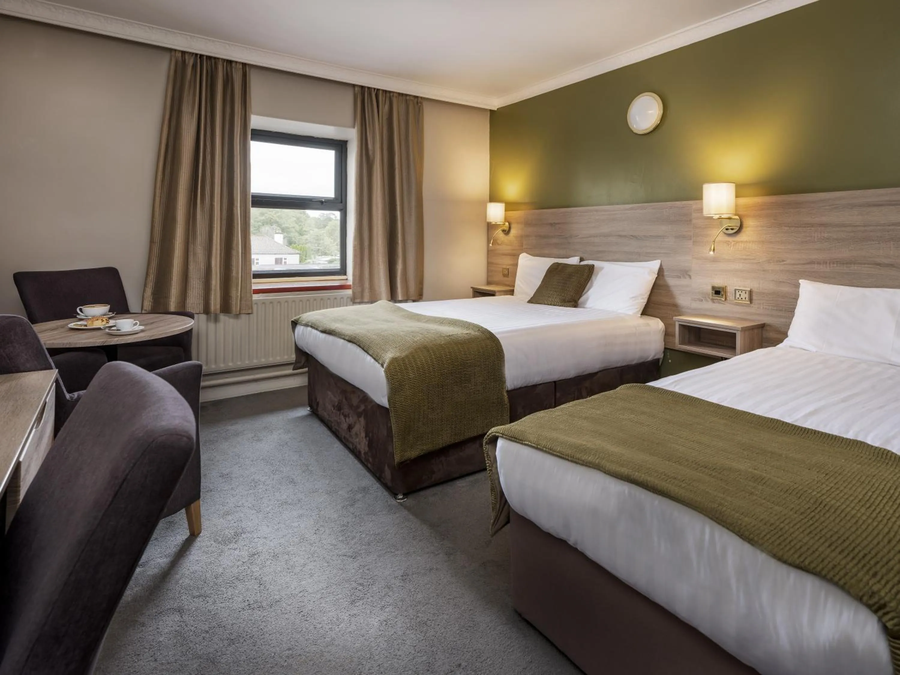 Bedroom, Bed in Treacys West County Conference and Leisure Centre