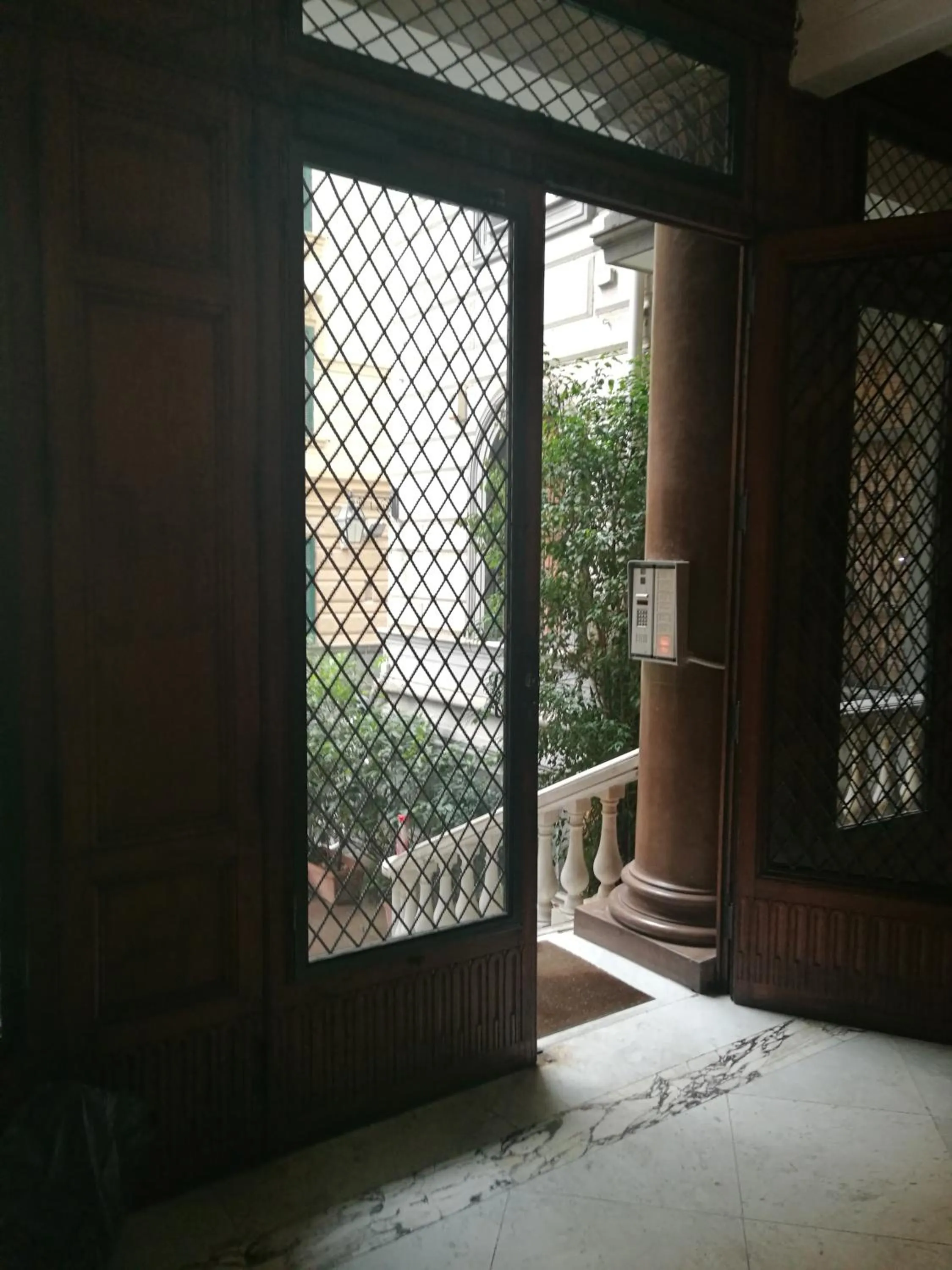 Facade/entrance in B&B Marange