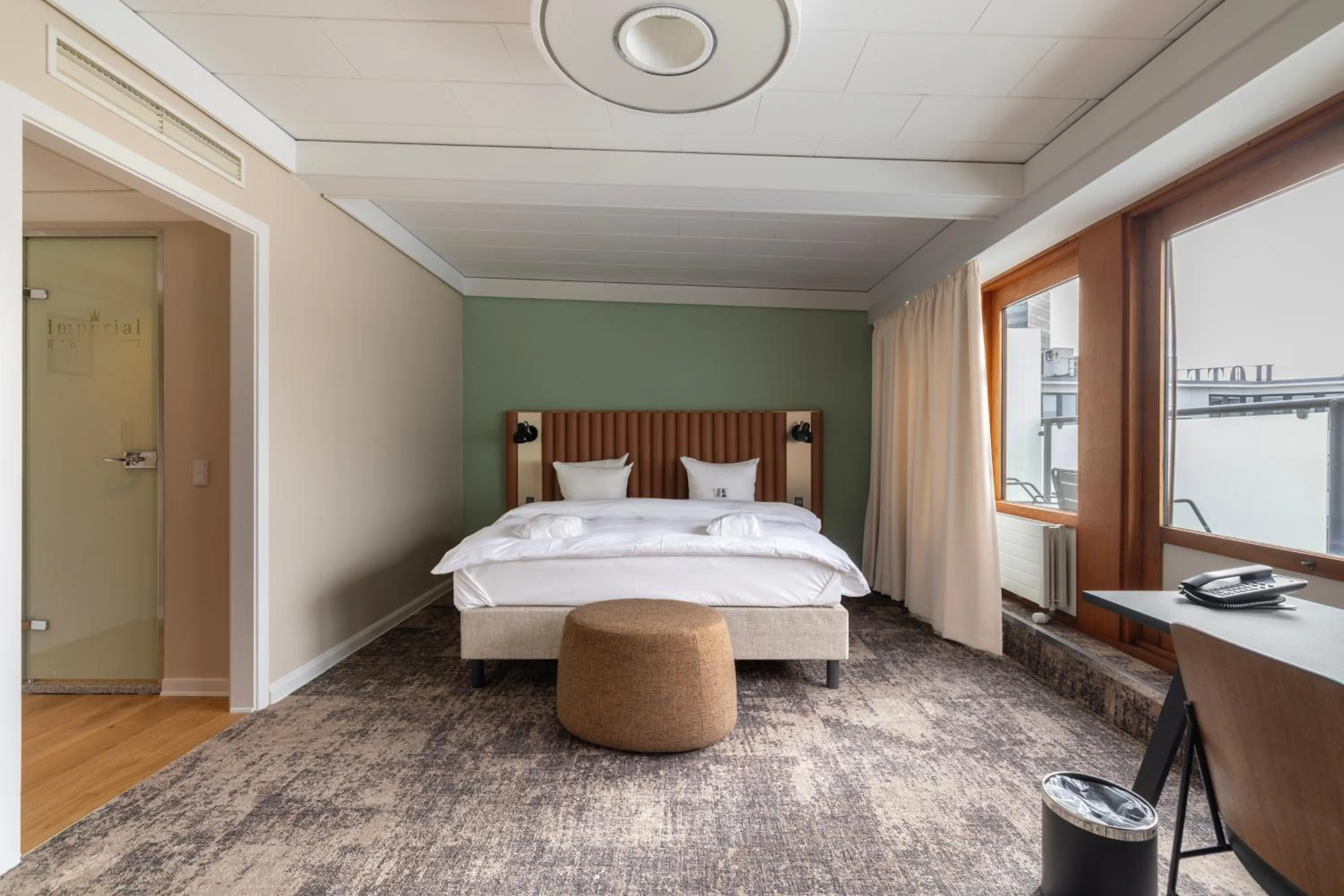 Bedroom, Bed in Imperial Hotel