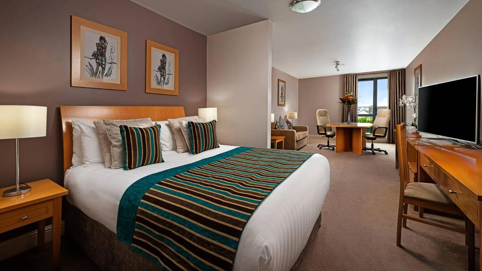 Bedroom, Bed in Great National South Court Hotel