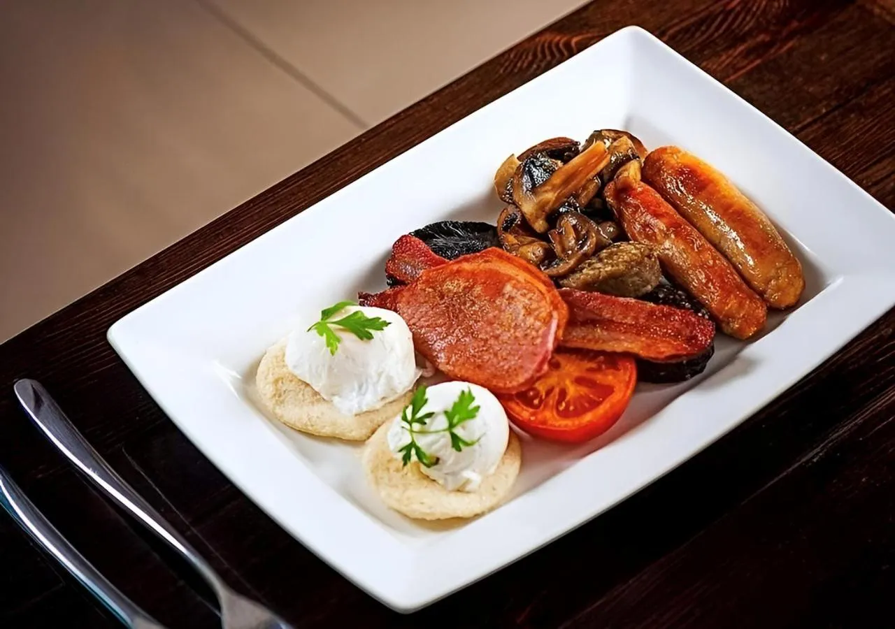 Breakfast in Great National South Court Hotel