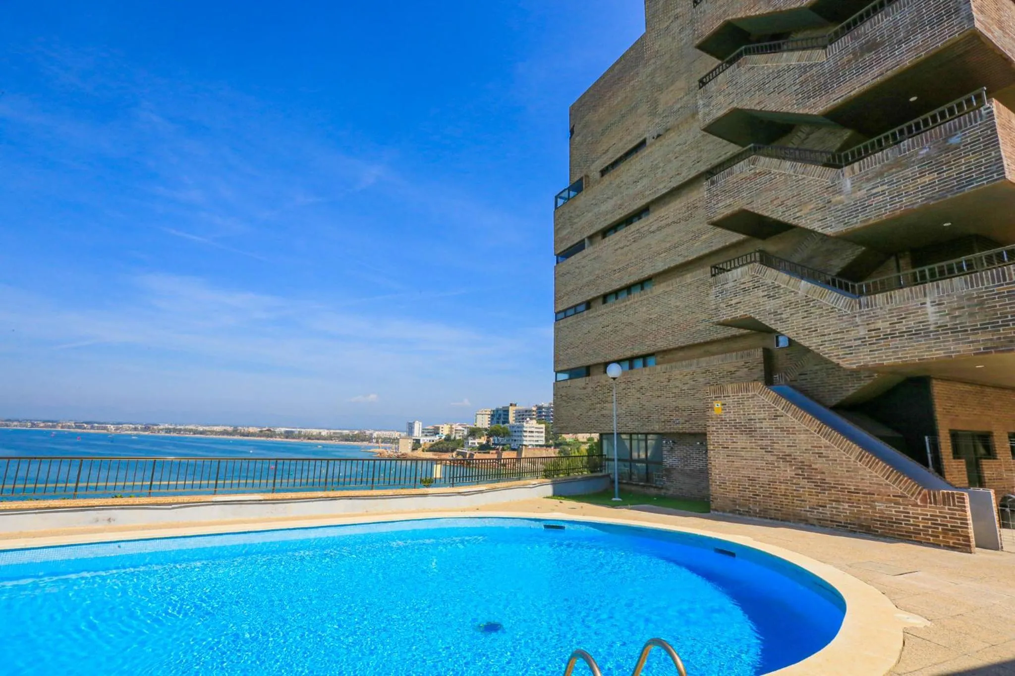 LITORAL COSTA DORADA - MARGON Only families