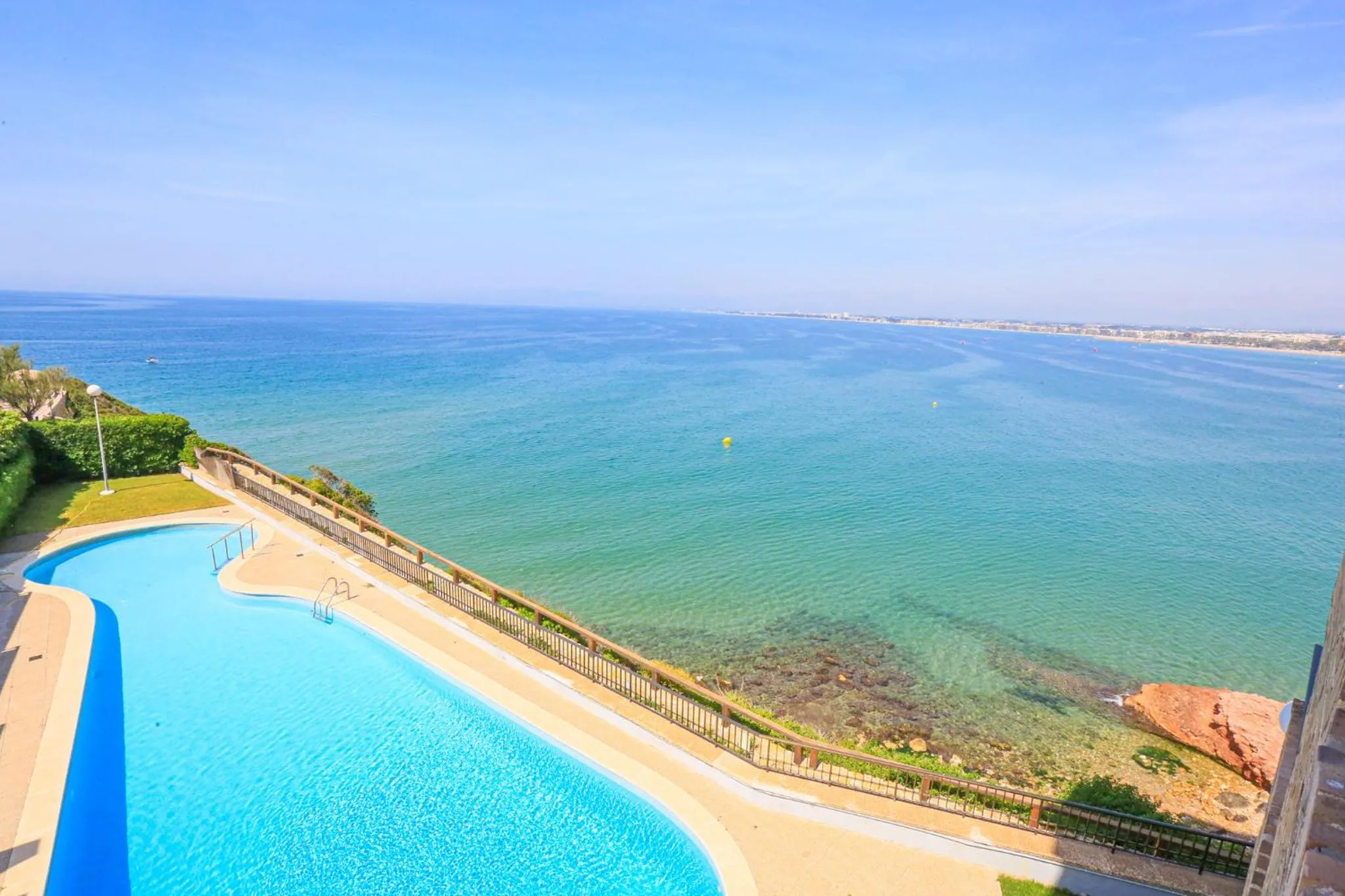 LITORAL COSTA DORADA - MARGON Only families