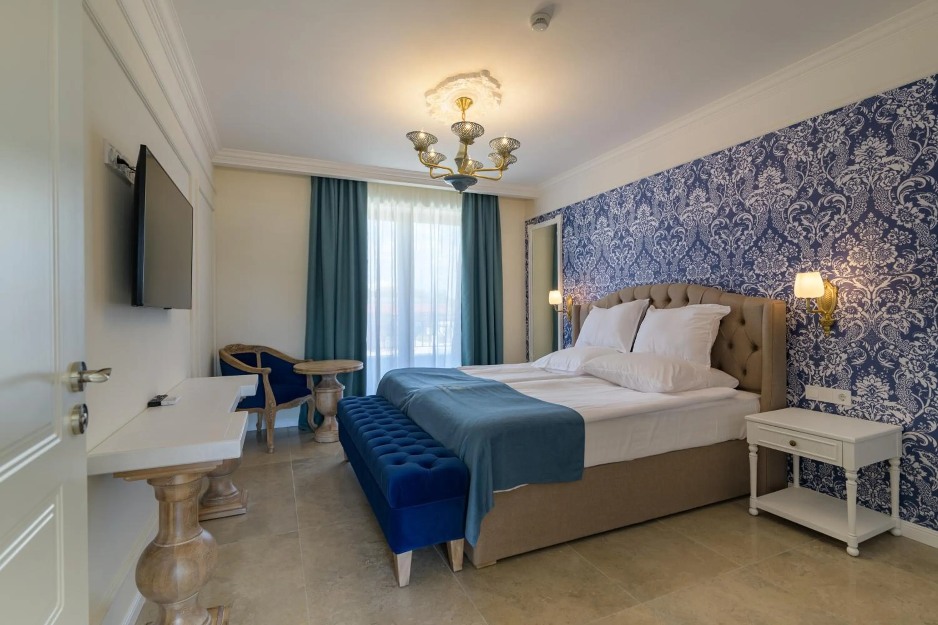 TV and multimedia, Bed in ECO Therma Village - Mineral Pool & SPA & All Inclusive