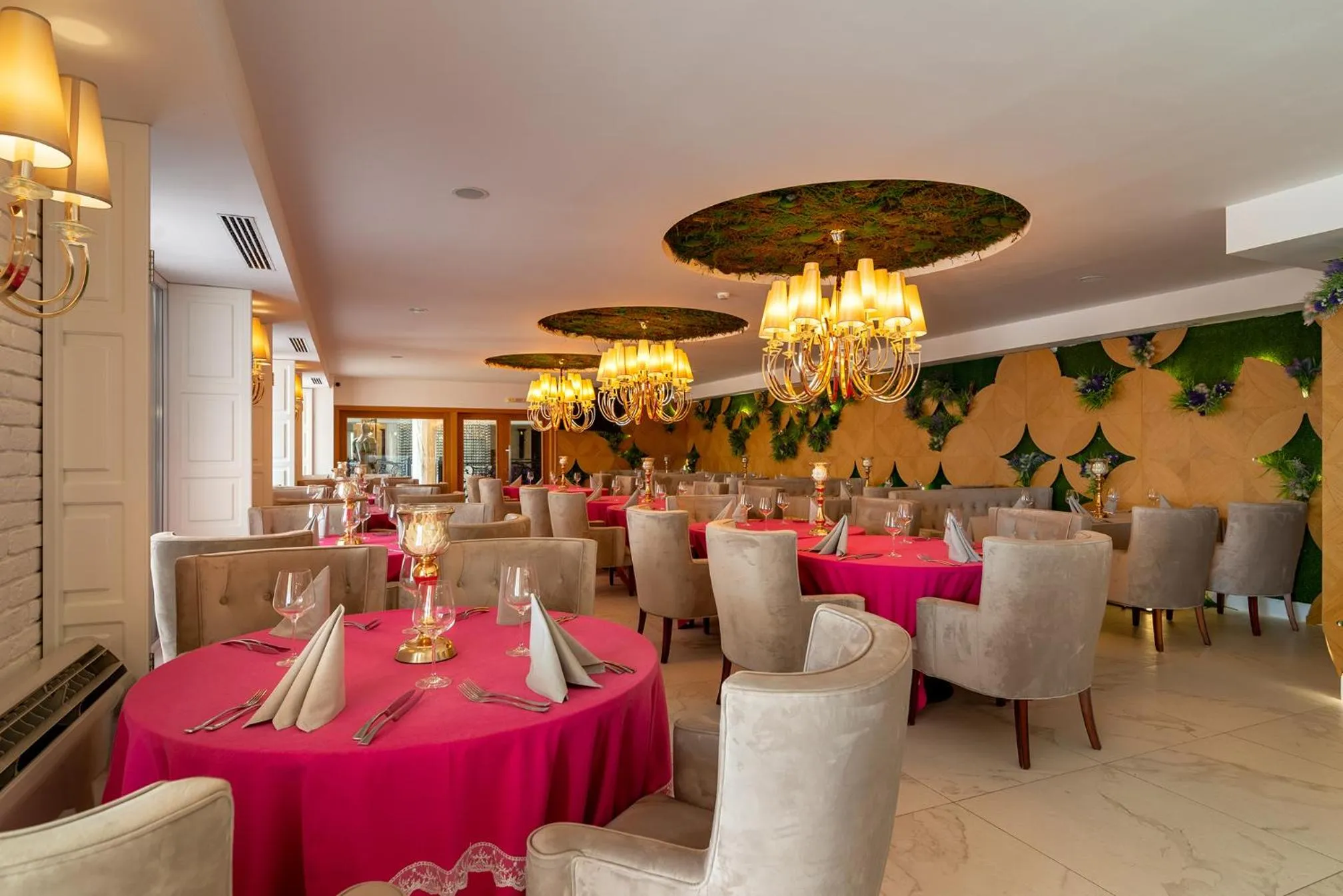 Restaurant/places to eat in ECO Therma Village - Mineral Pool & SPA & All Inclusive