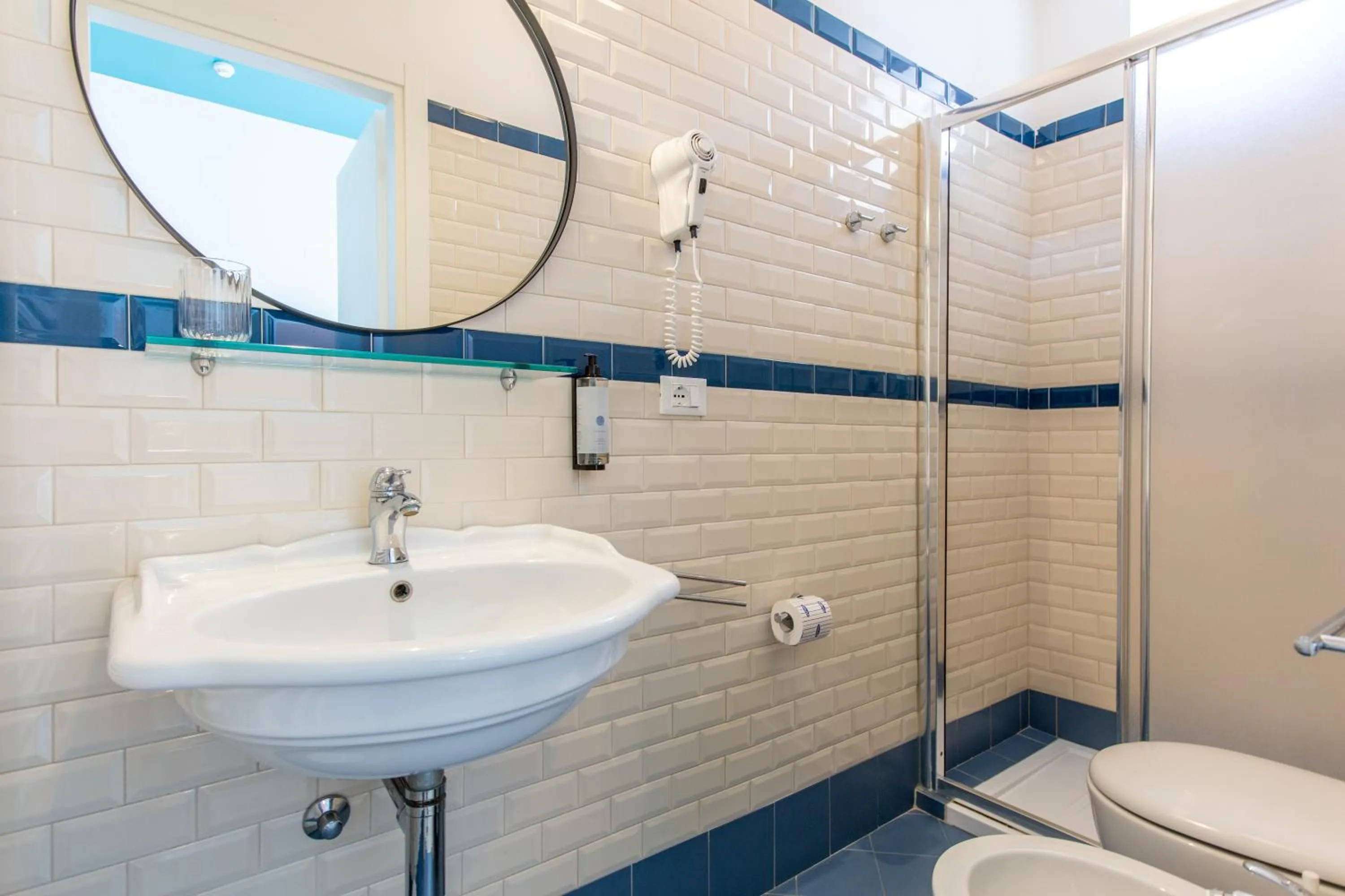 Shower in Hotel Belvedere Rimini