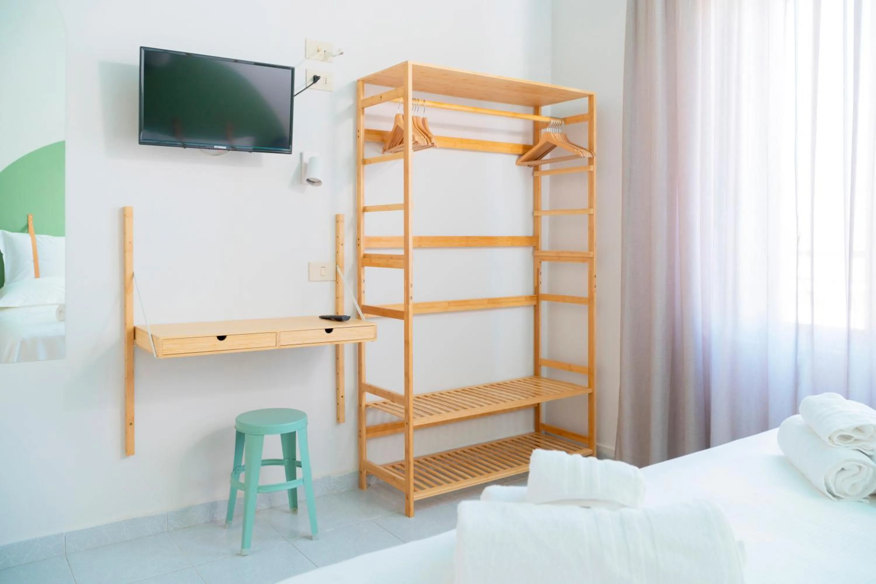 TV and multimedia, Bed in Hotel Belvedere Rimini