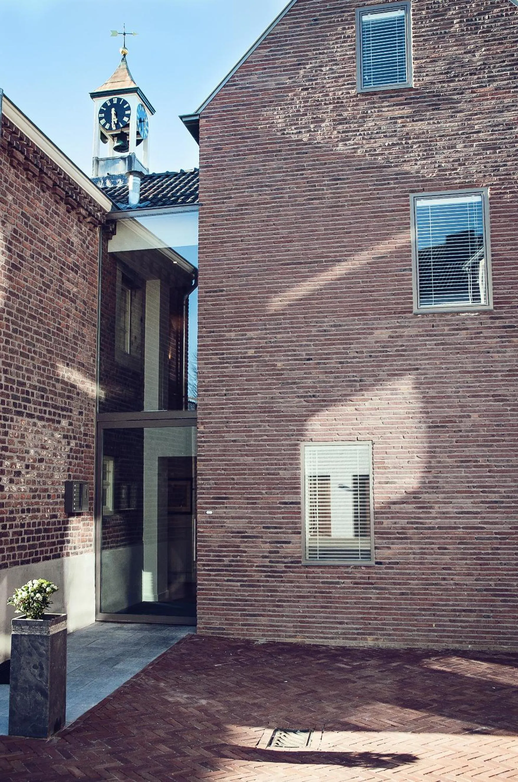 Decorative detail in Maison Village