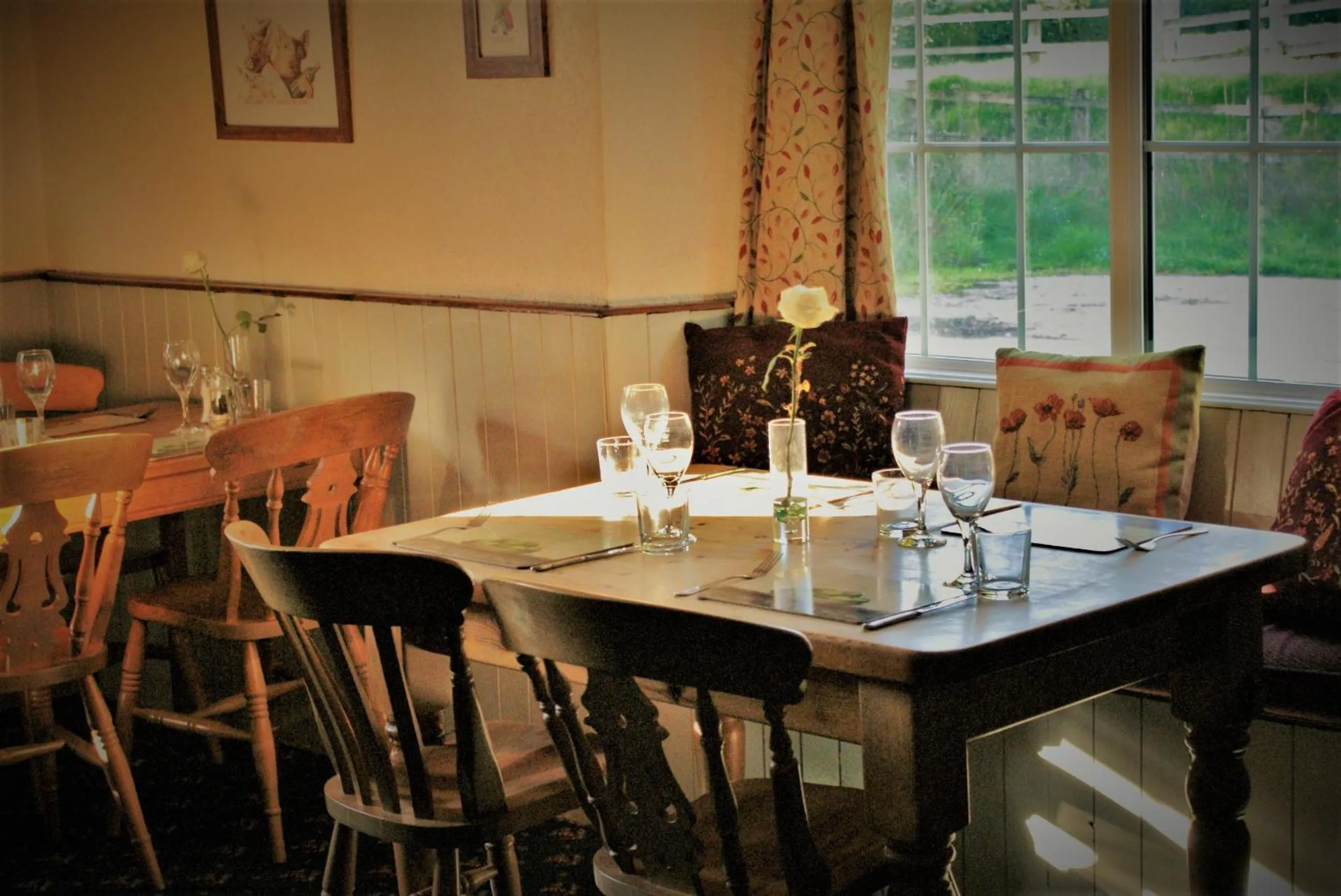 Restaurant/places to eat in Anchor Inn