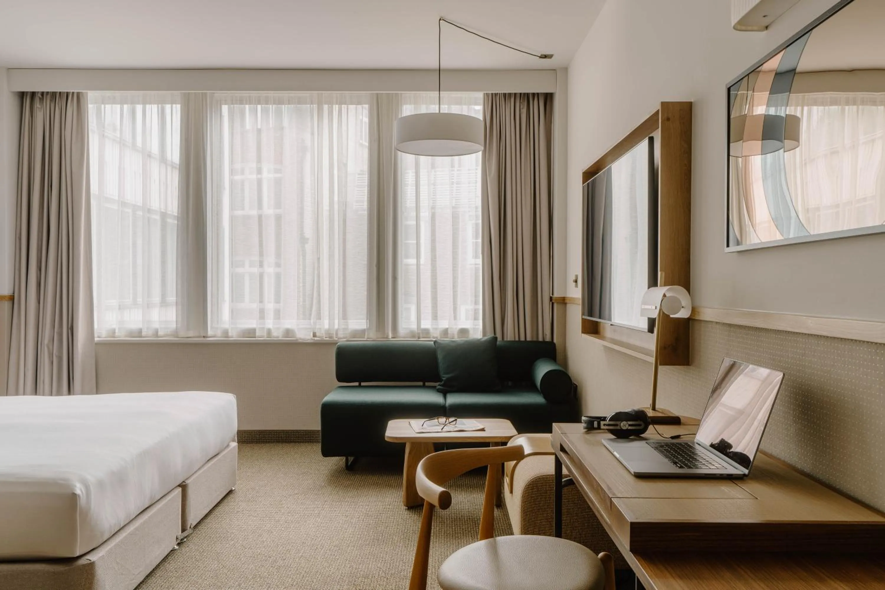 Bed in Club Quarters Hotel St Paul's, London