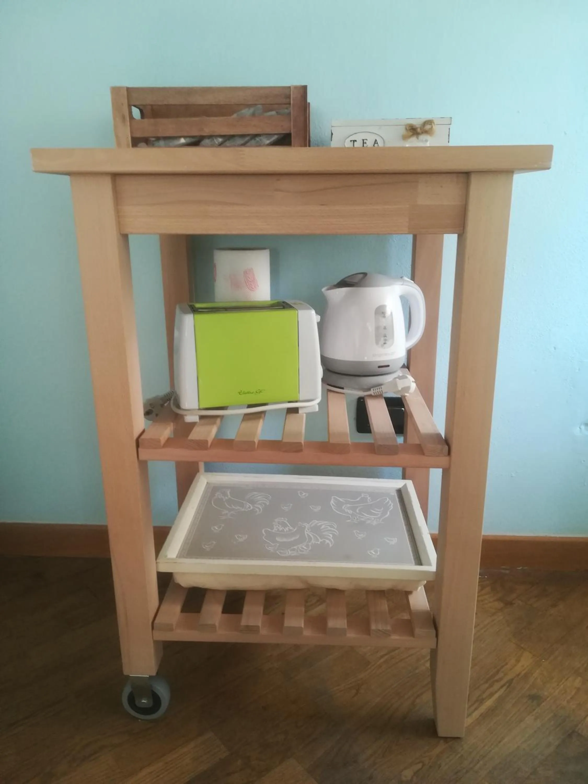 Coffee/tea facilities in Suite Sofia