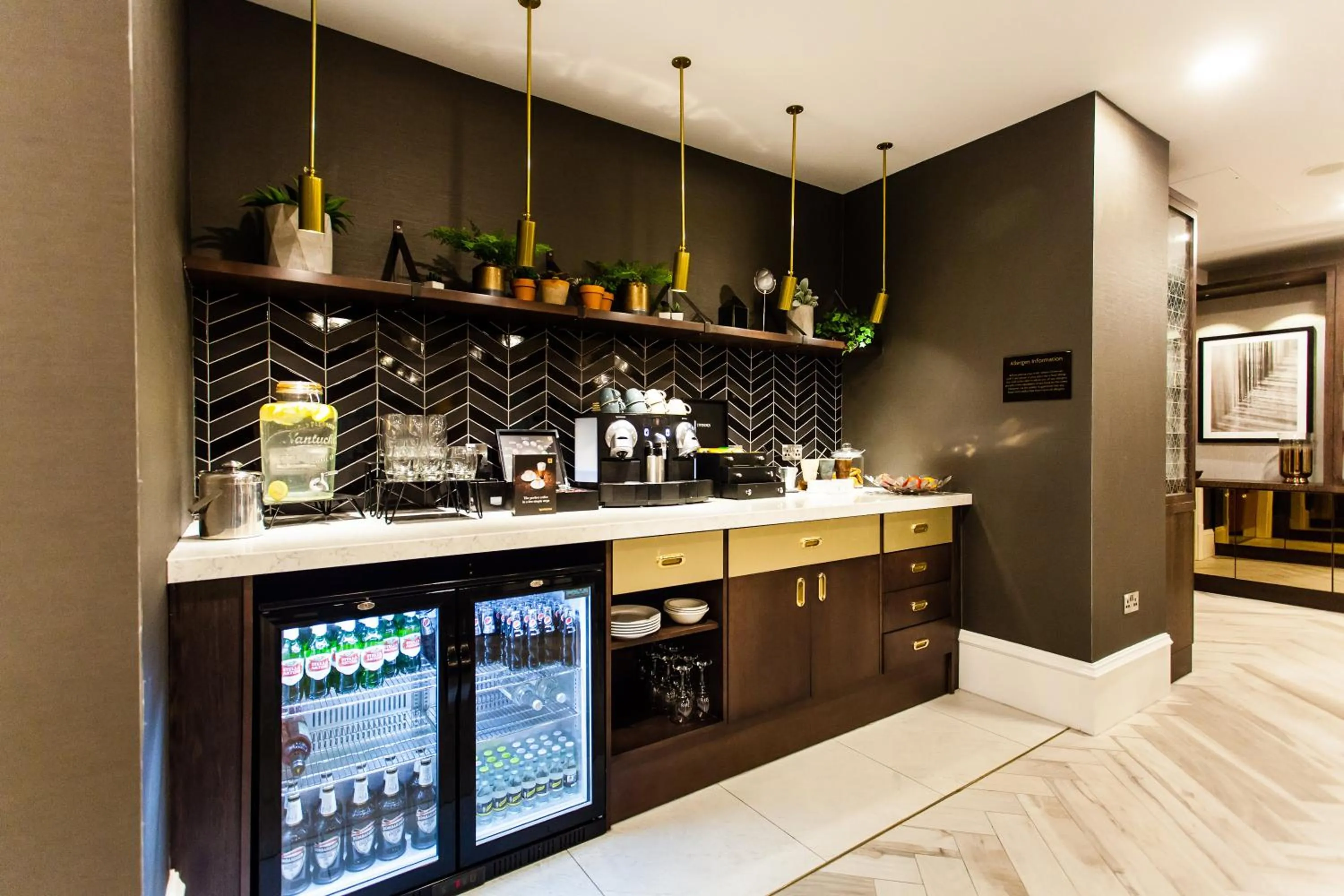 Food and drinks in Crowne Plaza Leeds by IHG