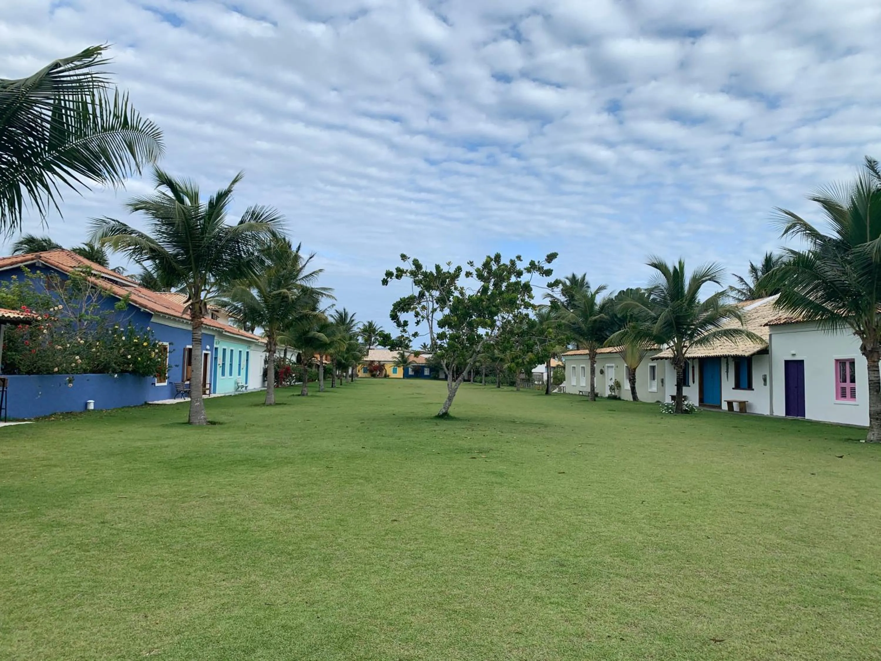 Area and facilities in Charmoso bangalô balinês pé na areia Outeiro das Brisas