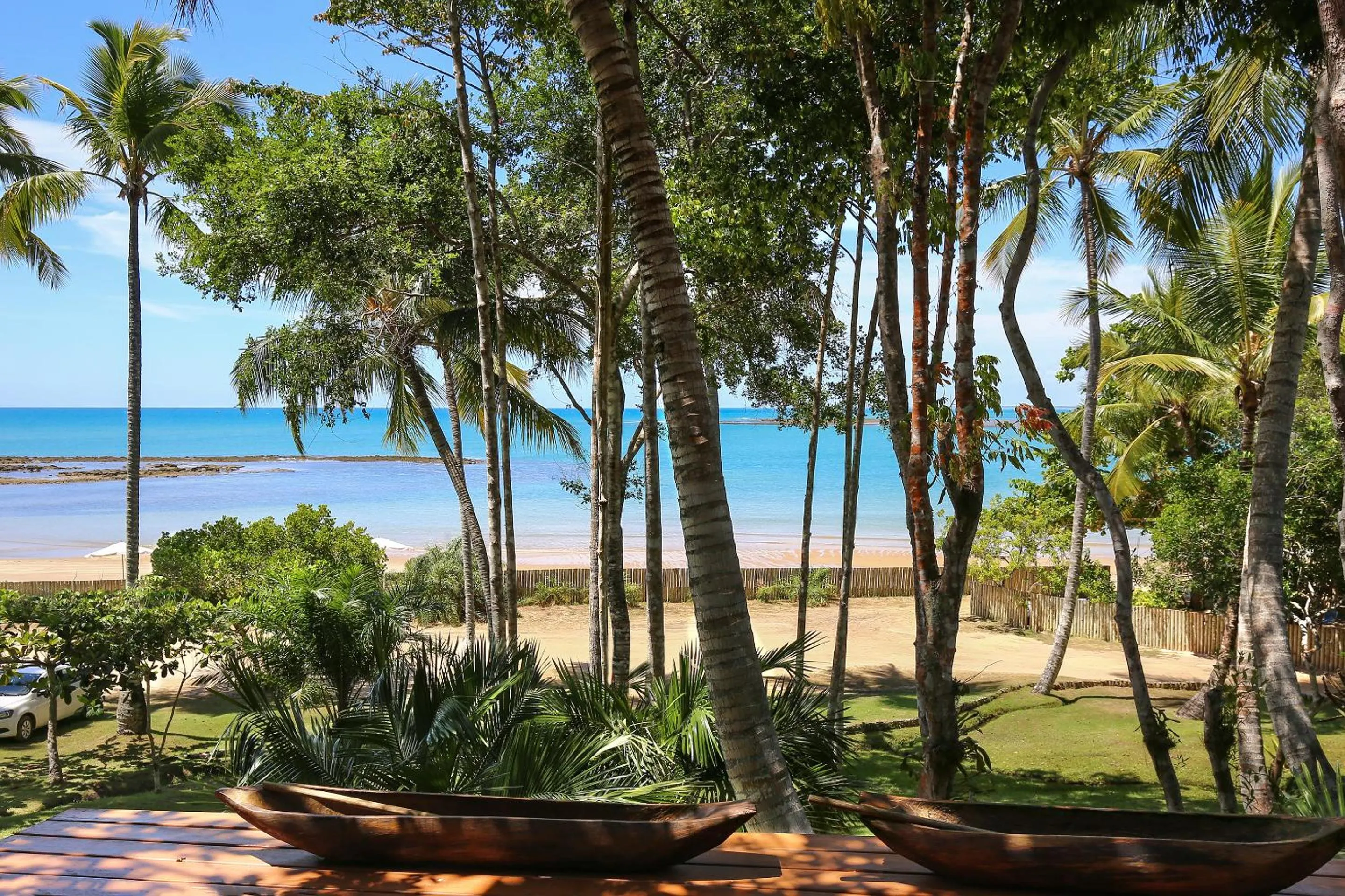 Sea view in Charmoso bangalô balinês pé na areia Outeiro das Brisas