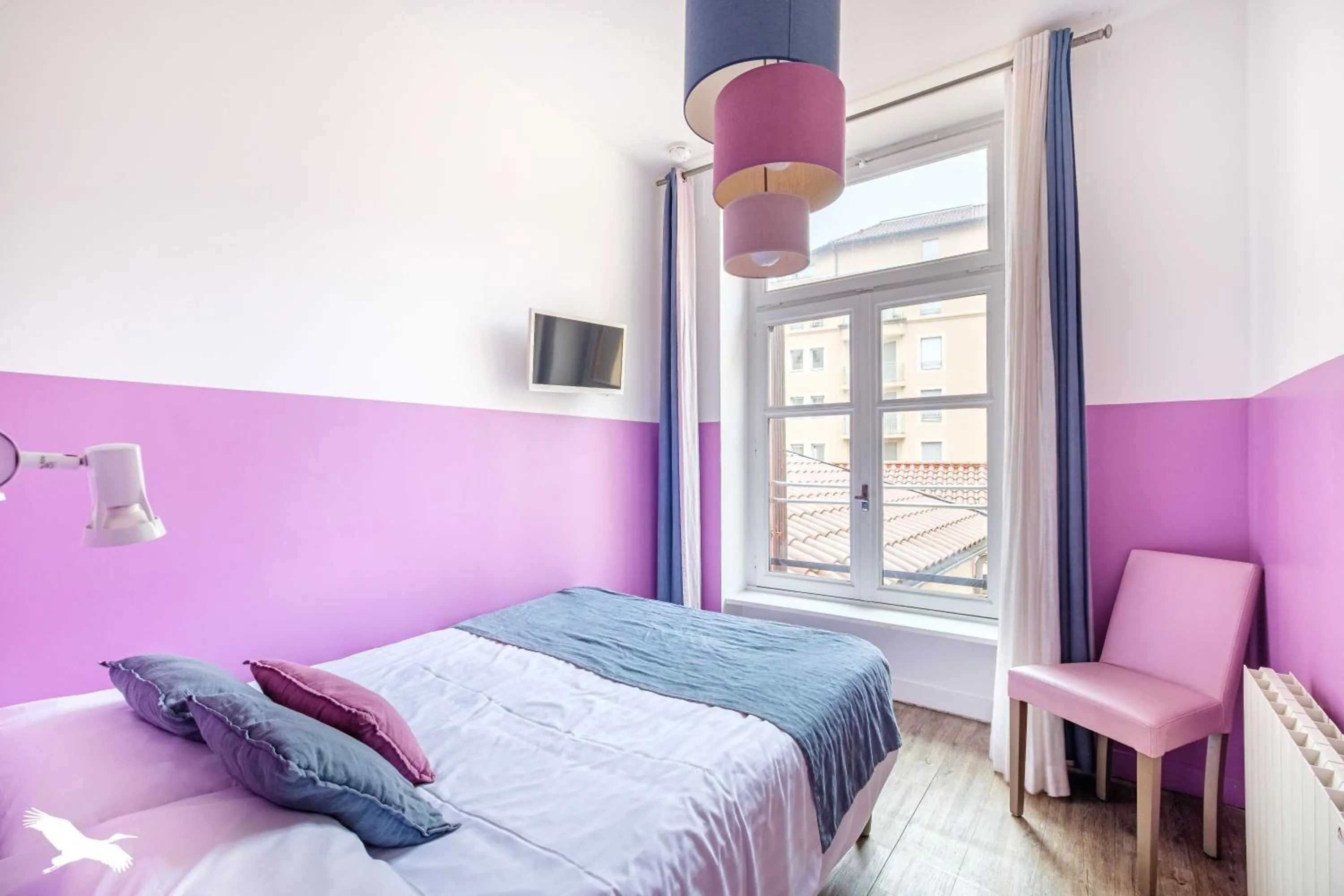 Bedroom, Bed in Hôtel de la Croix-Rousse