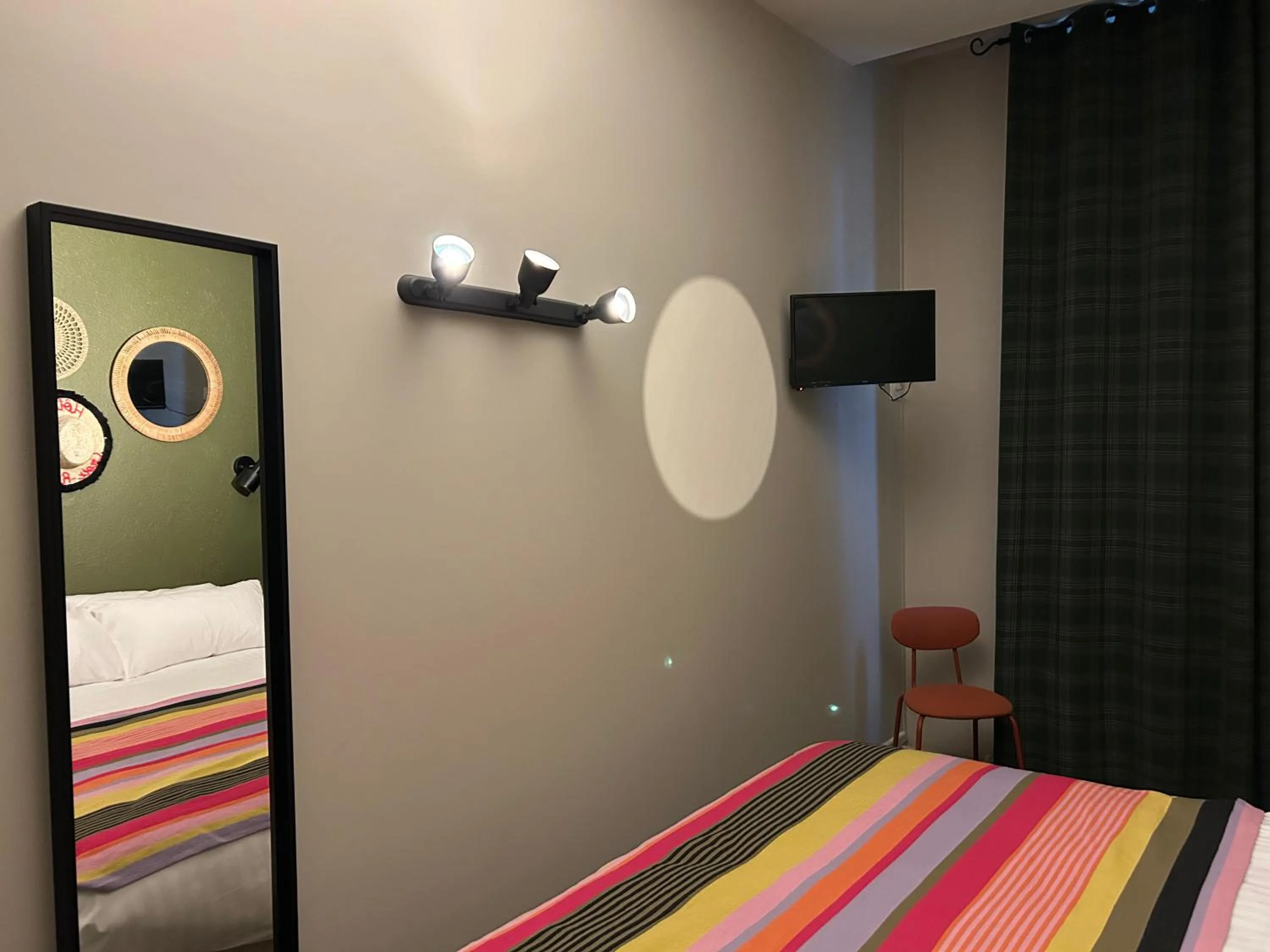 Bed in Hôtel de la Croix-Rousse