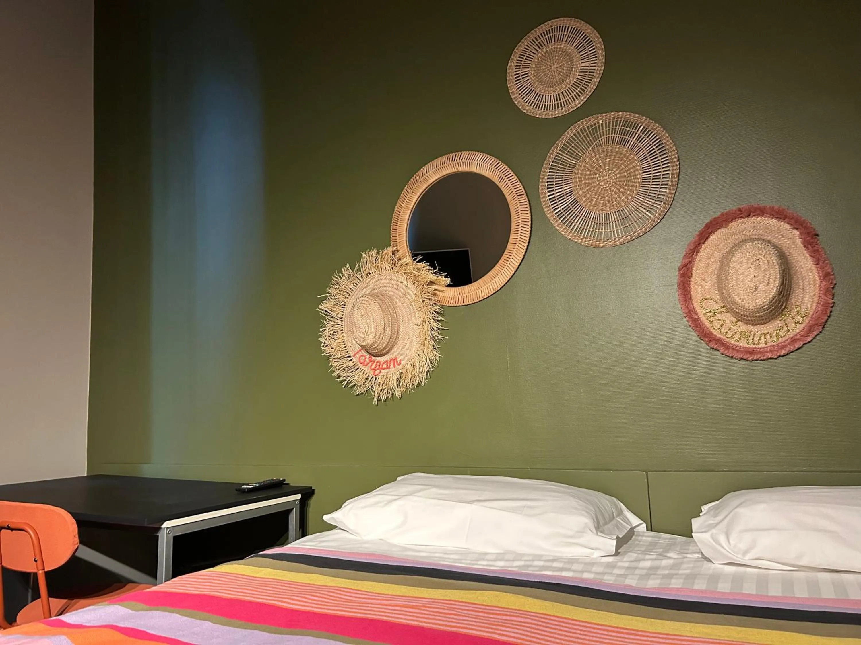 Bed in Hôtel de la Croix-Rousse